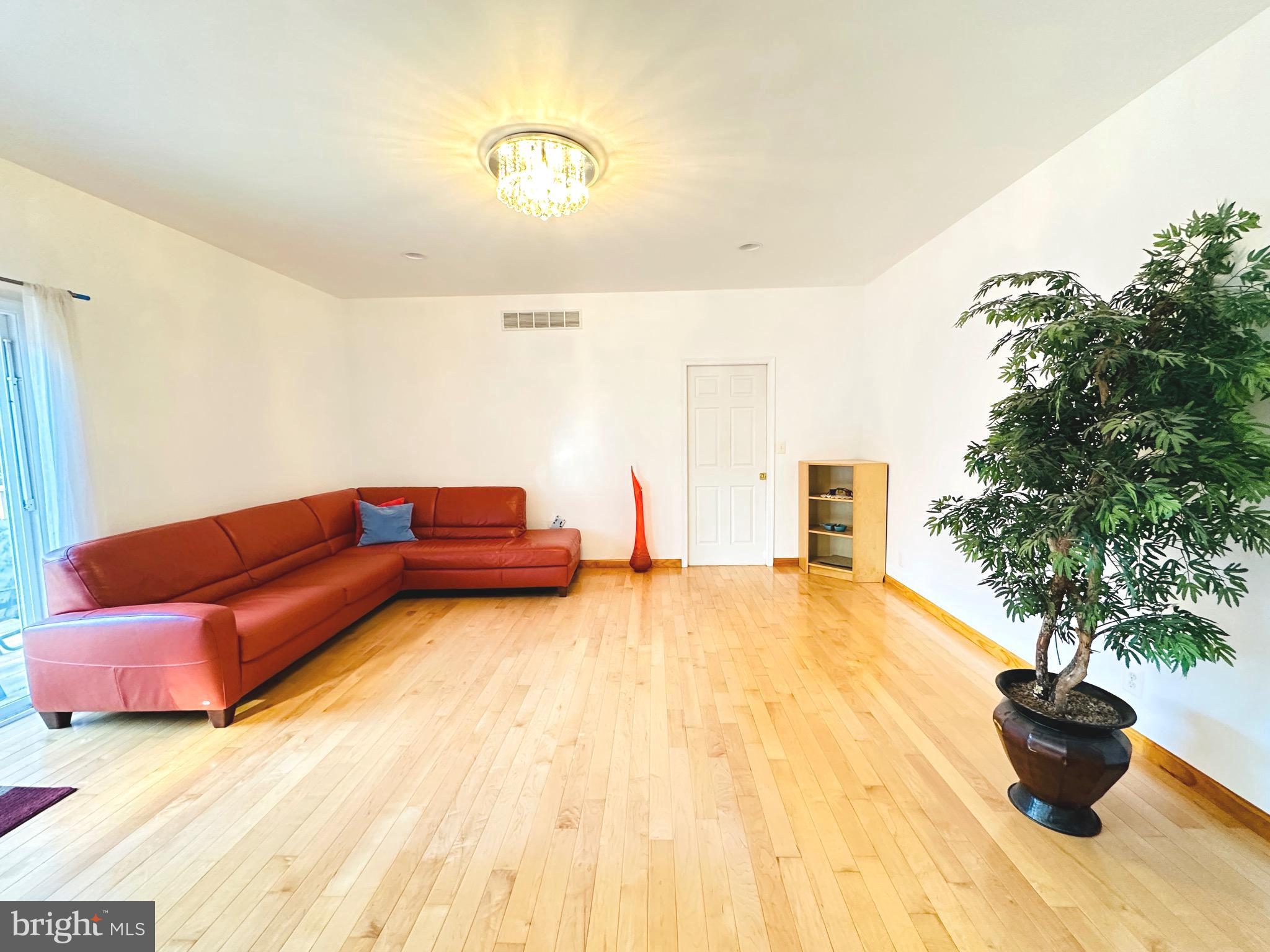 VALLEY GREEN - Residential