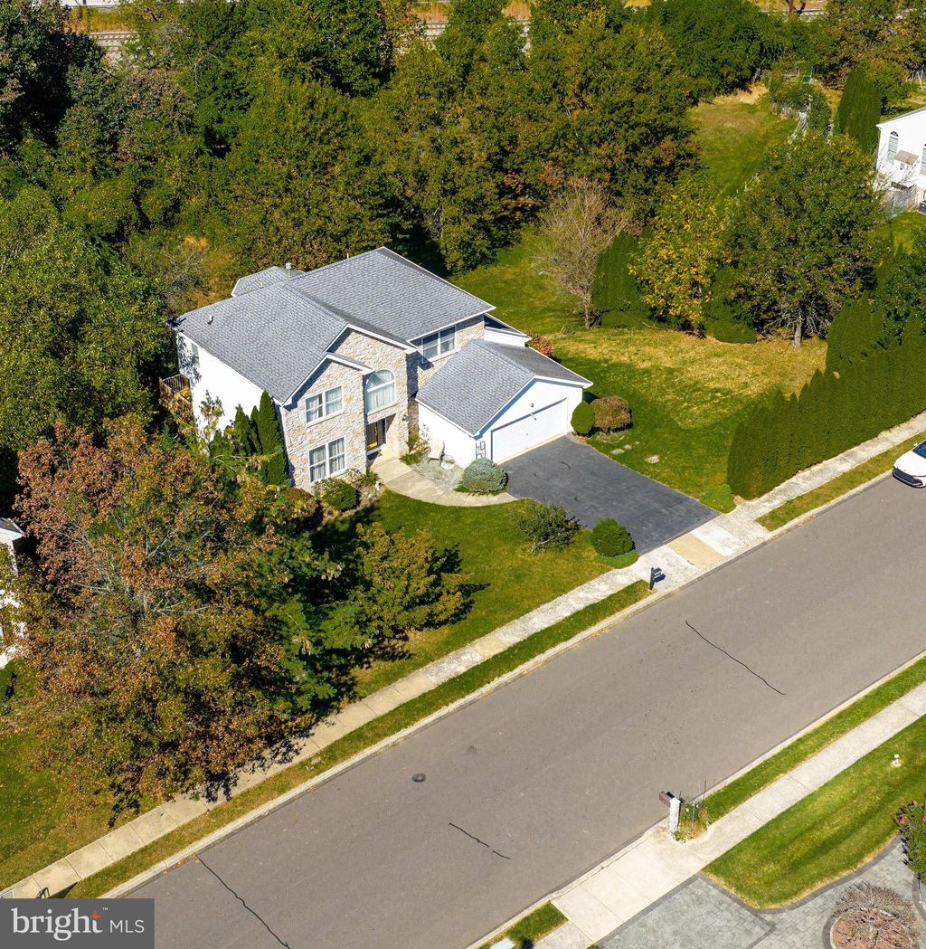 Photo of 2270 Dale Road, HUNTINGDON VALLEY, PA 19006 (MLS # PAMC2157592)