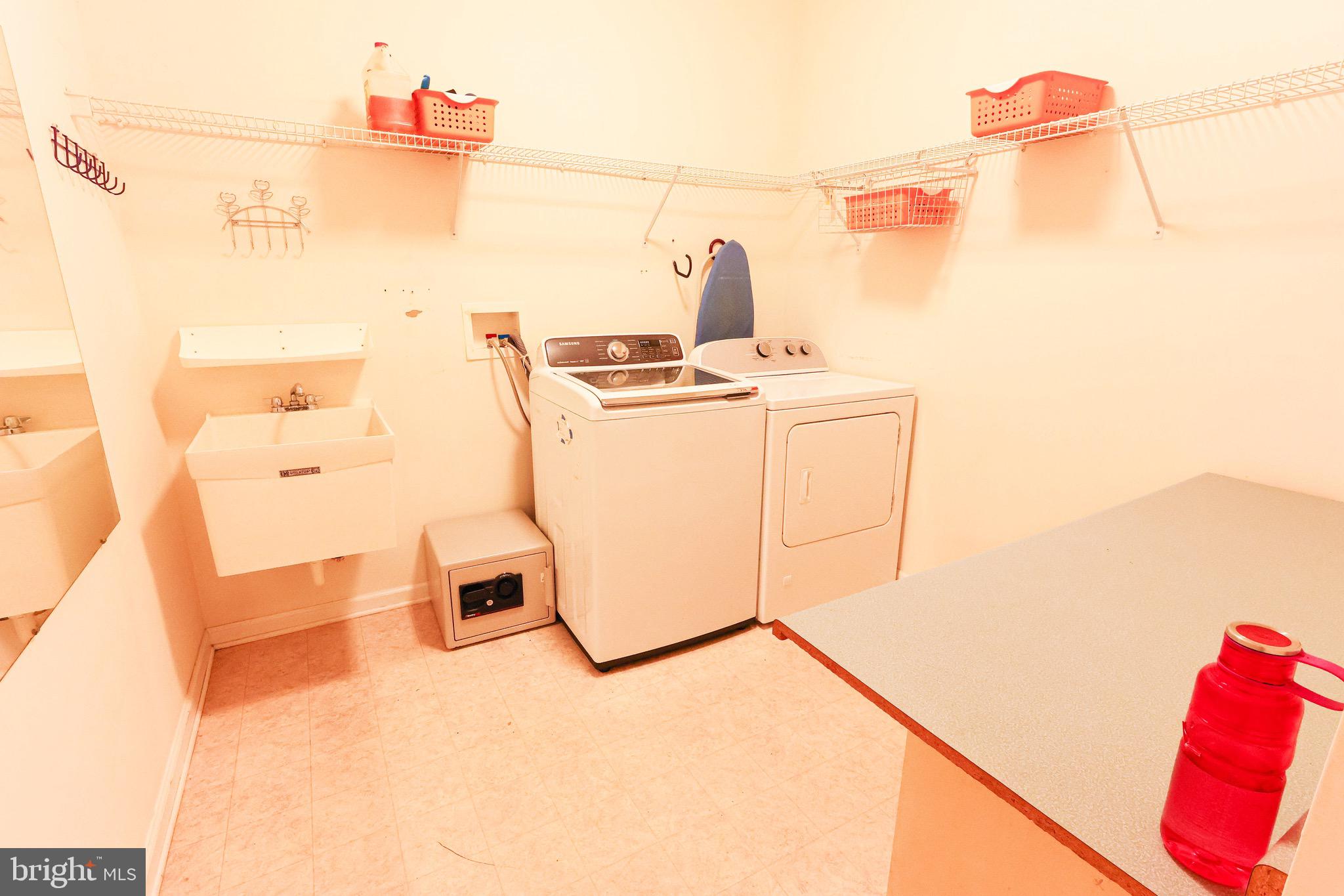 VALLEY GREEN - Residential