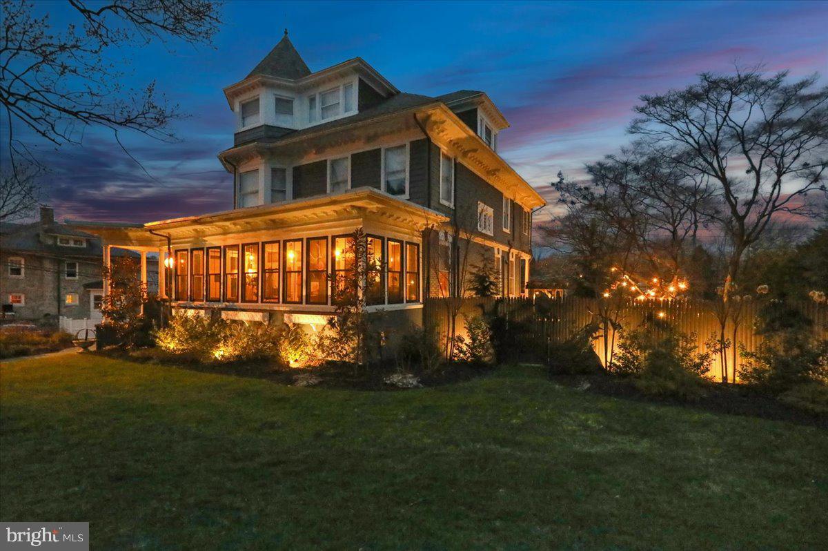 1245 DELAWARE AVENUE