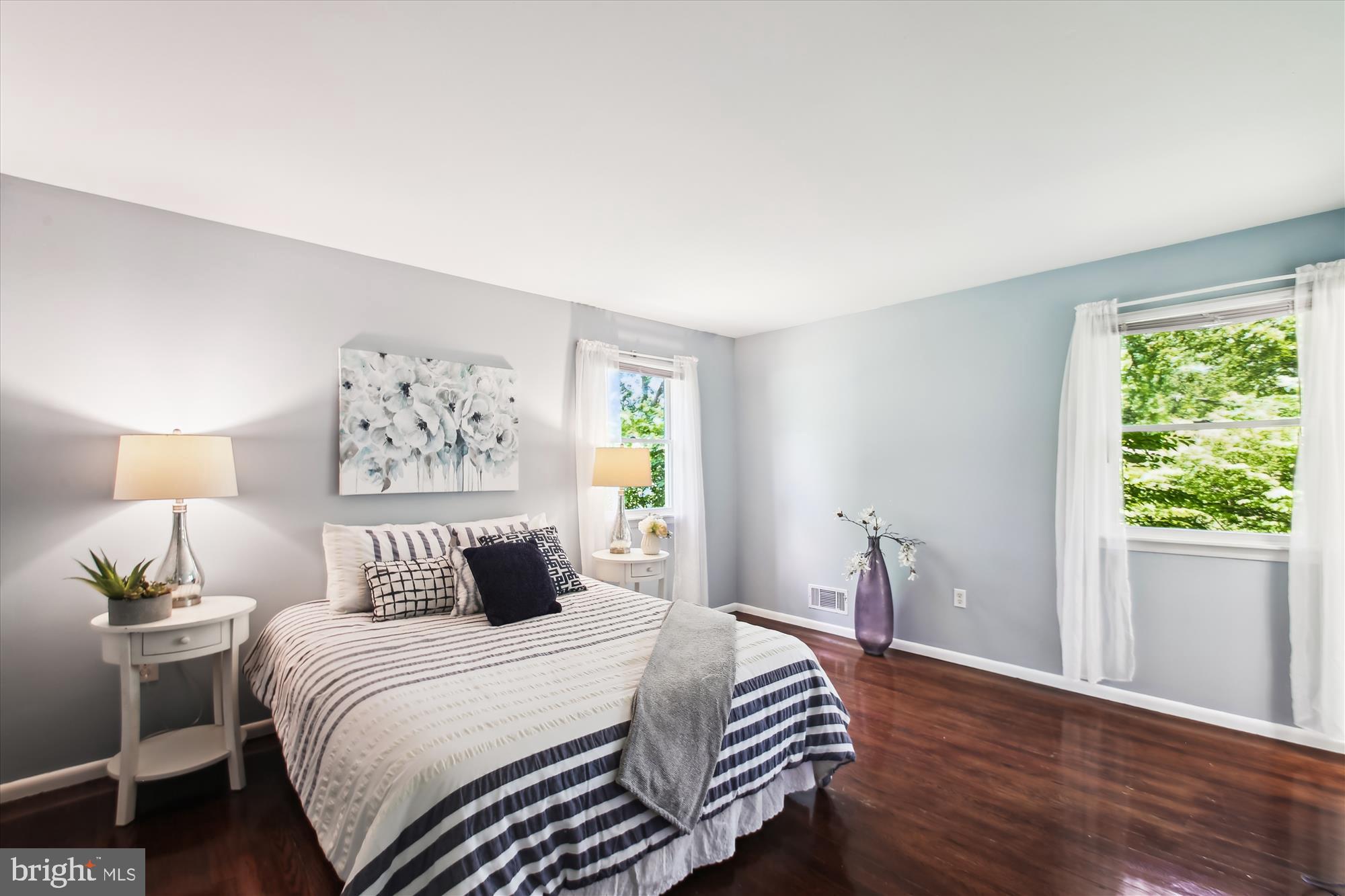 LONG POINT - Residential