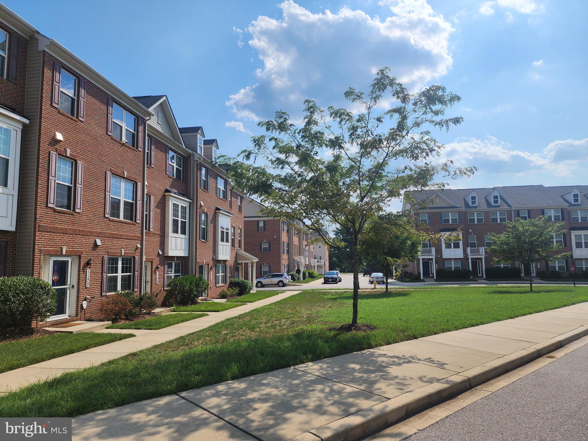 RESIDENCES AT BUCKINGHAM - Residential Lease