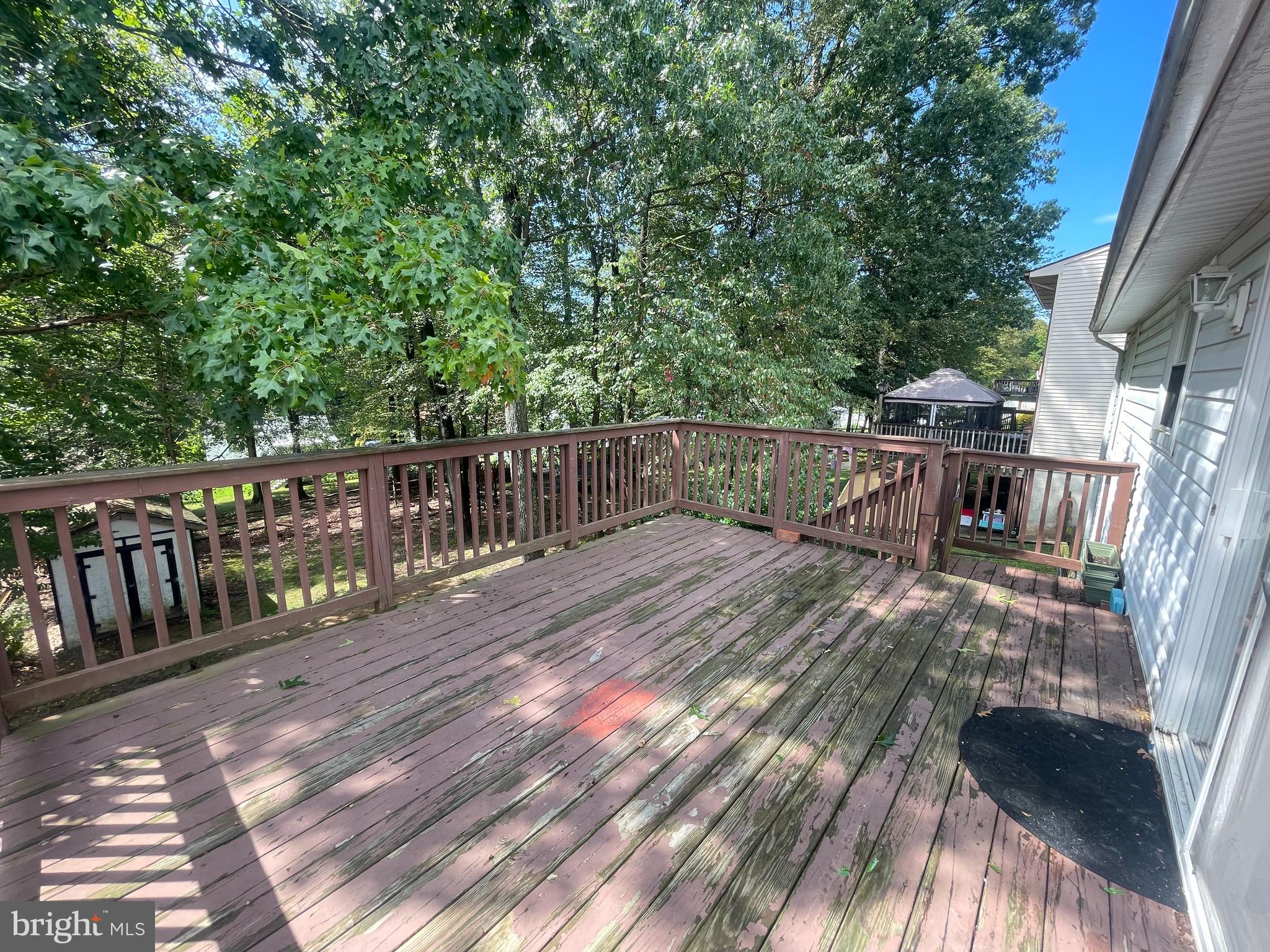 LAUREL VALLEY - Residential