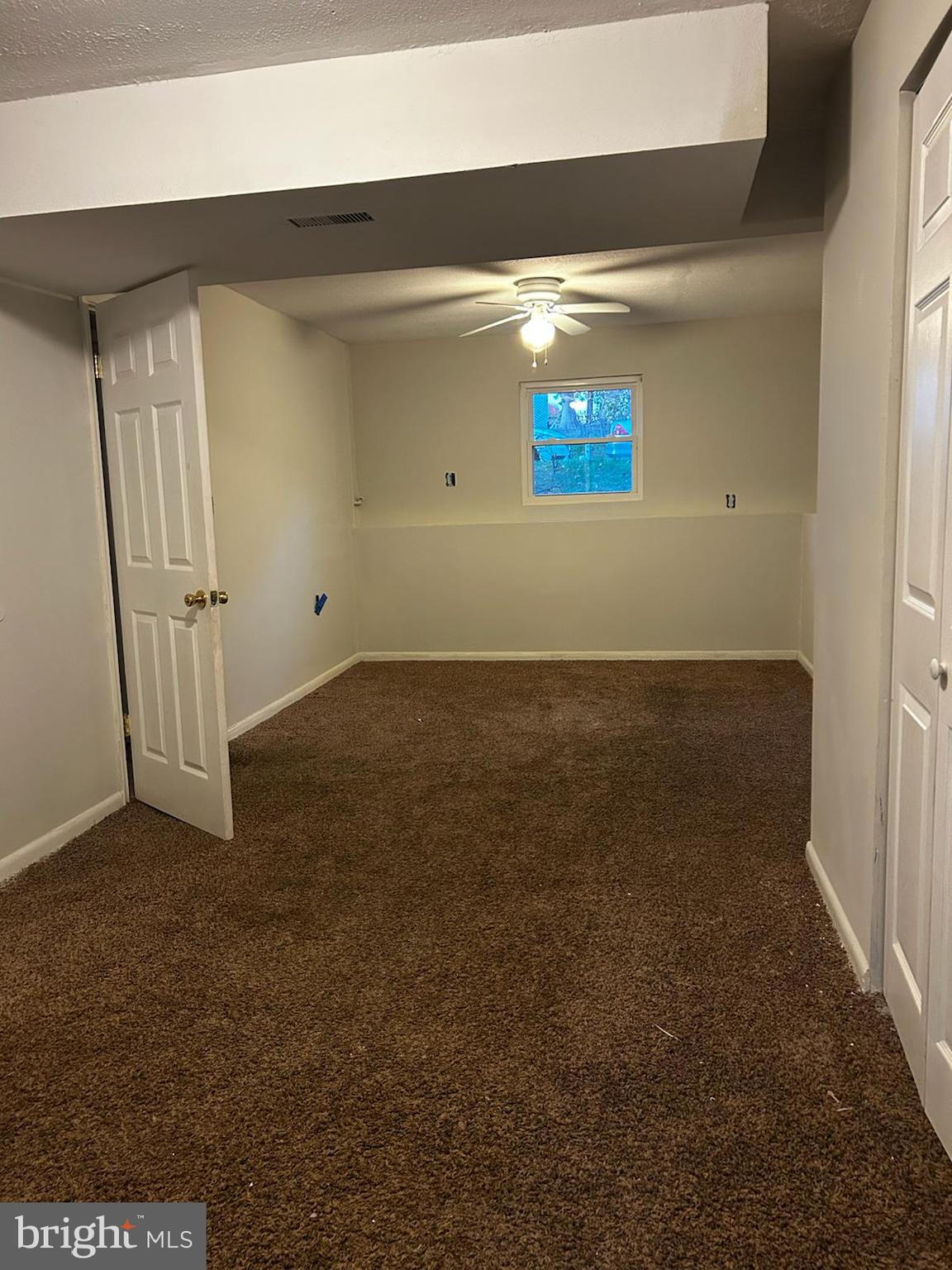 LAUREL VALLEY - Residential