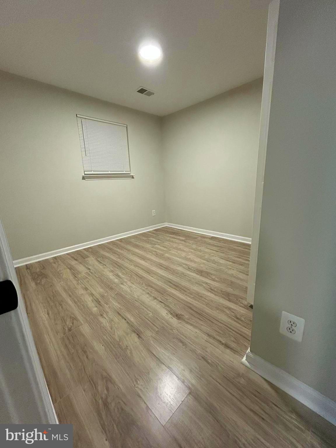 LAUREL VALLEY - Residential