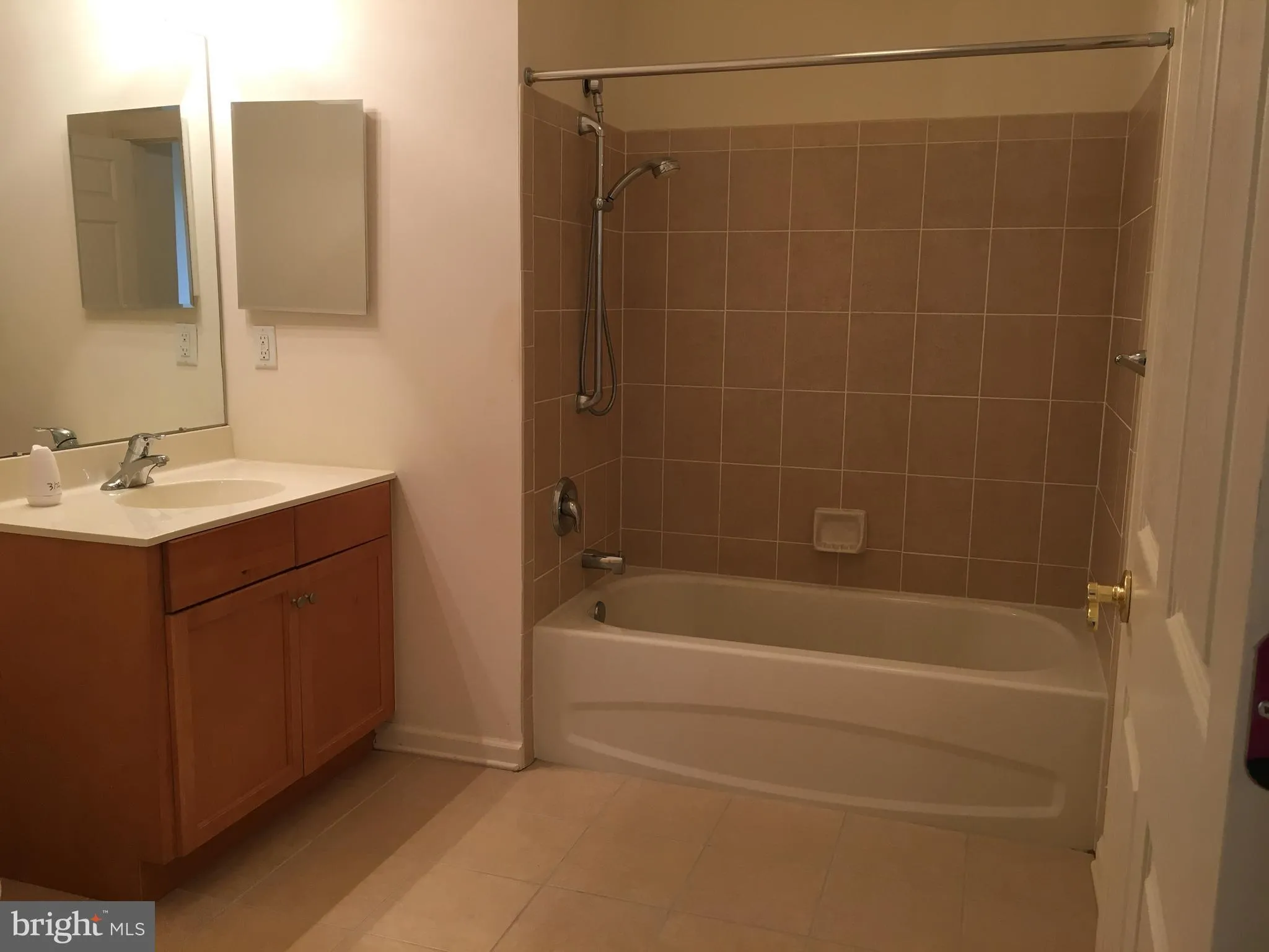 Ewing, New Jersey 08618, United States, 2 Bedrooms Bedrooms, ,2 BathroomsBathrooms,Residential,Active,254350