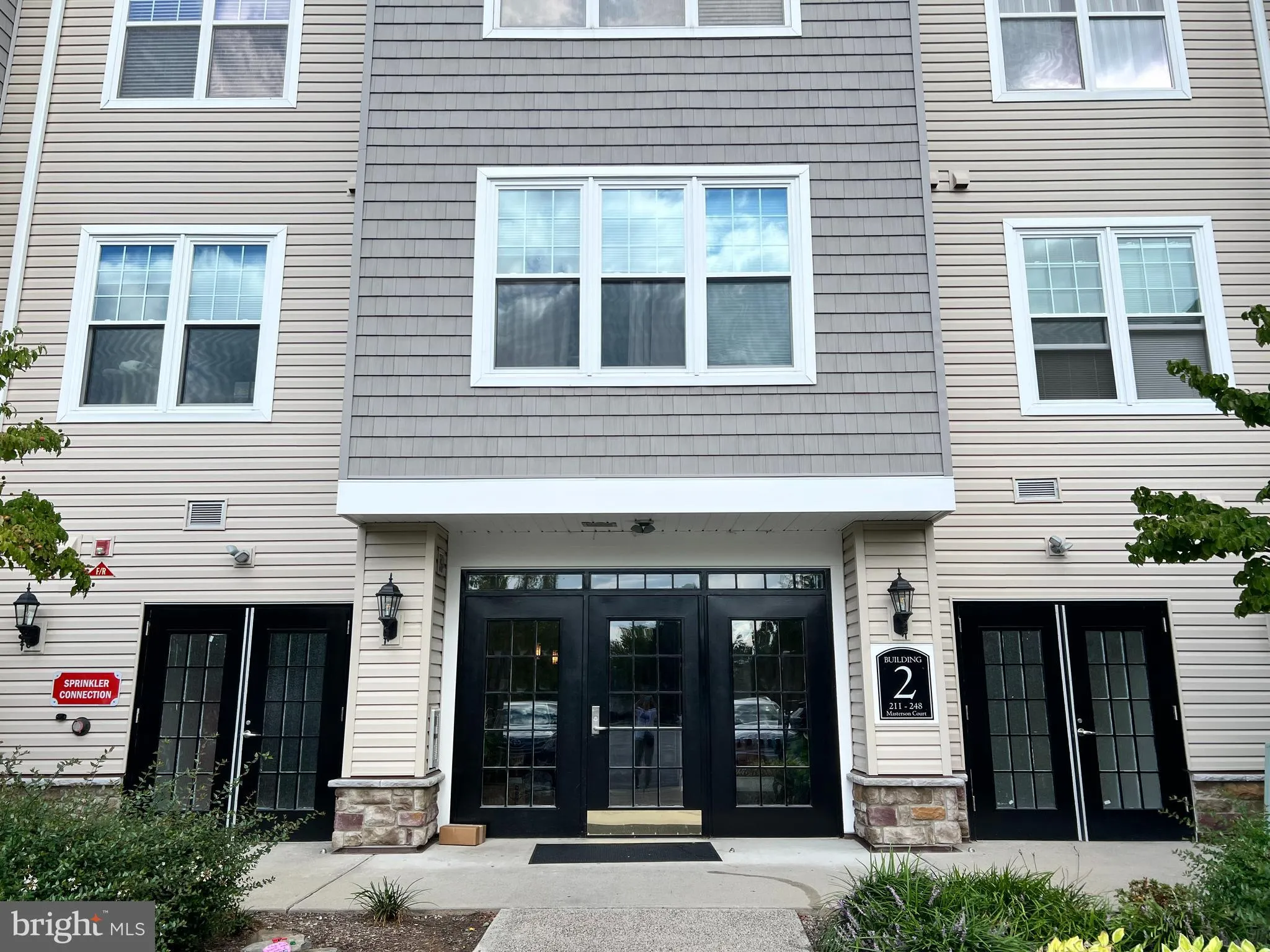 Ewing, New Jersey 08618, United States, 2 Bedrooms Bedrooms, ,2 BathroomsBathrooms,Residential,Active,254350