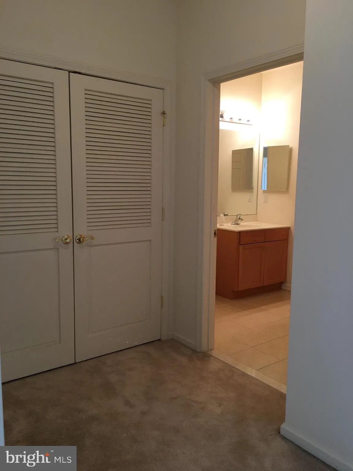 Ewing, New Jersey 08618, United States, 2 Bedrooms Bedrooms, ,2 BathroomsBathrooms,Residential,Active,254350