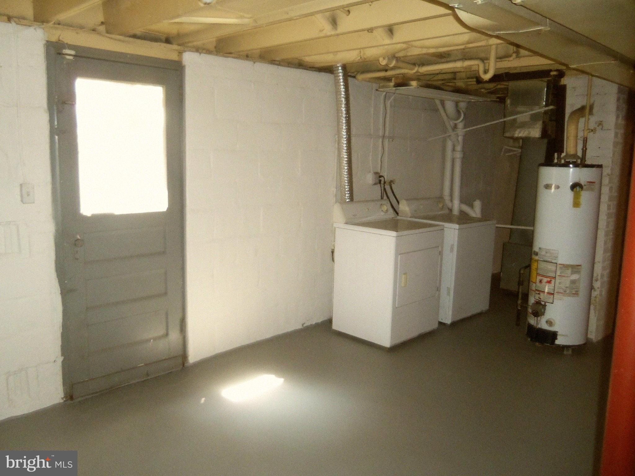 LAUREL GARDENS - Residential