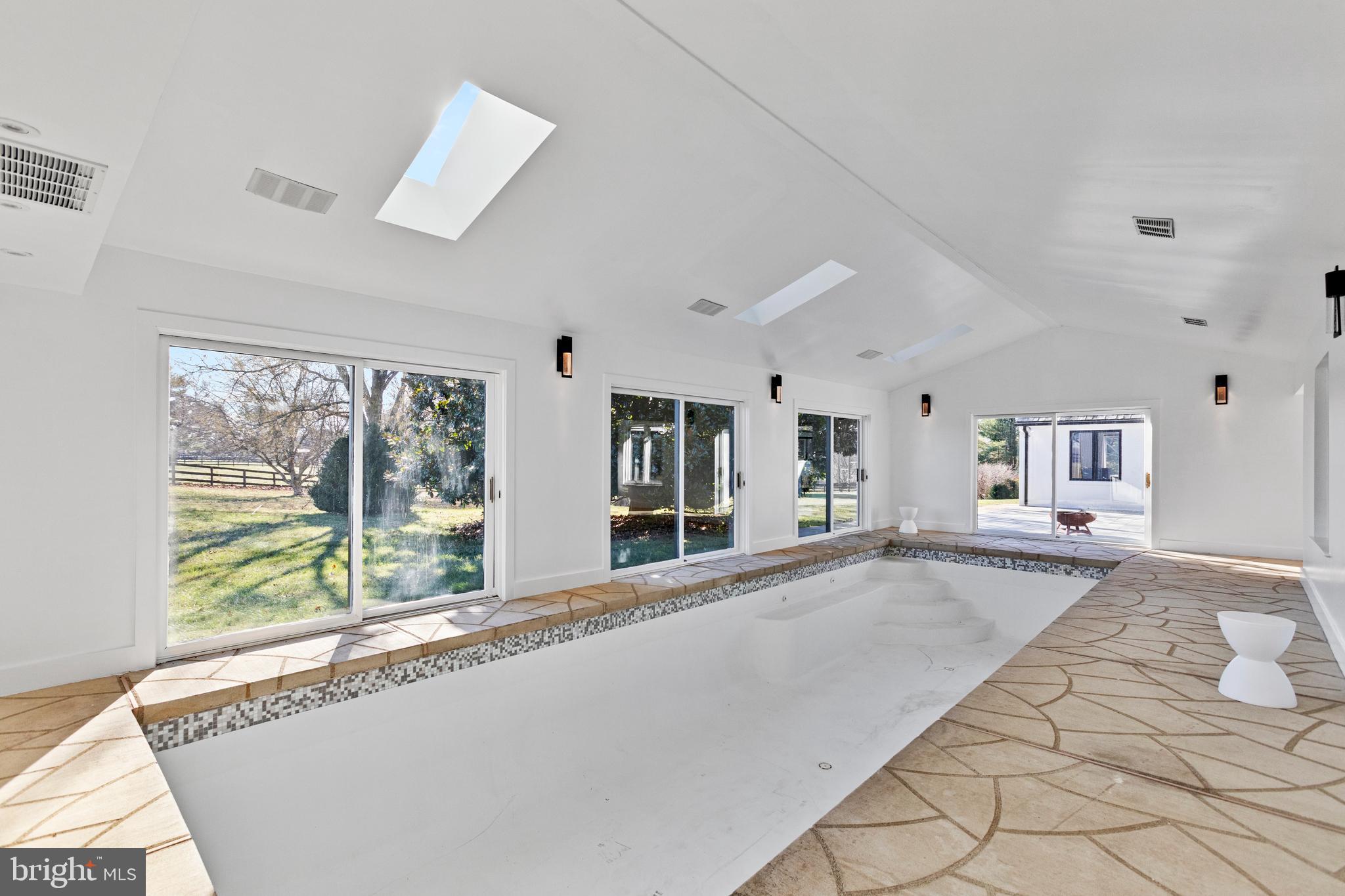 ATOKA CHASE - Residential