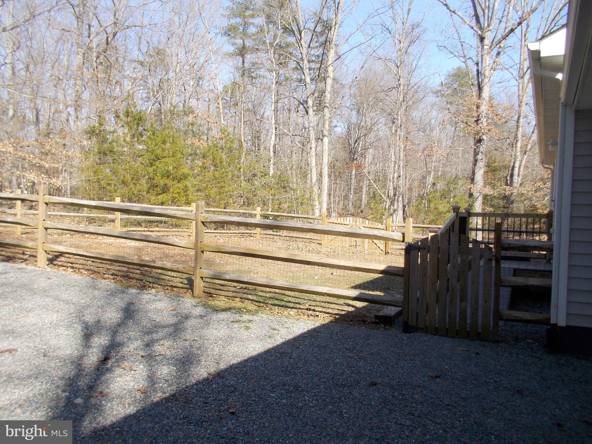 TALL PINES - Residential