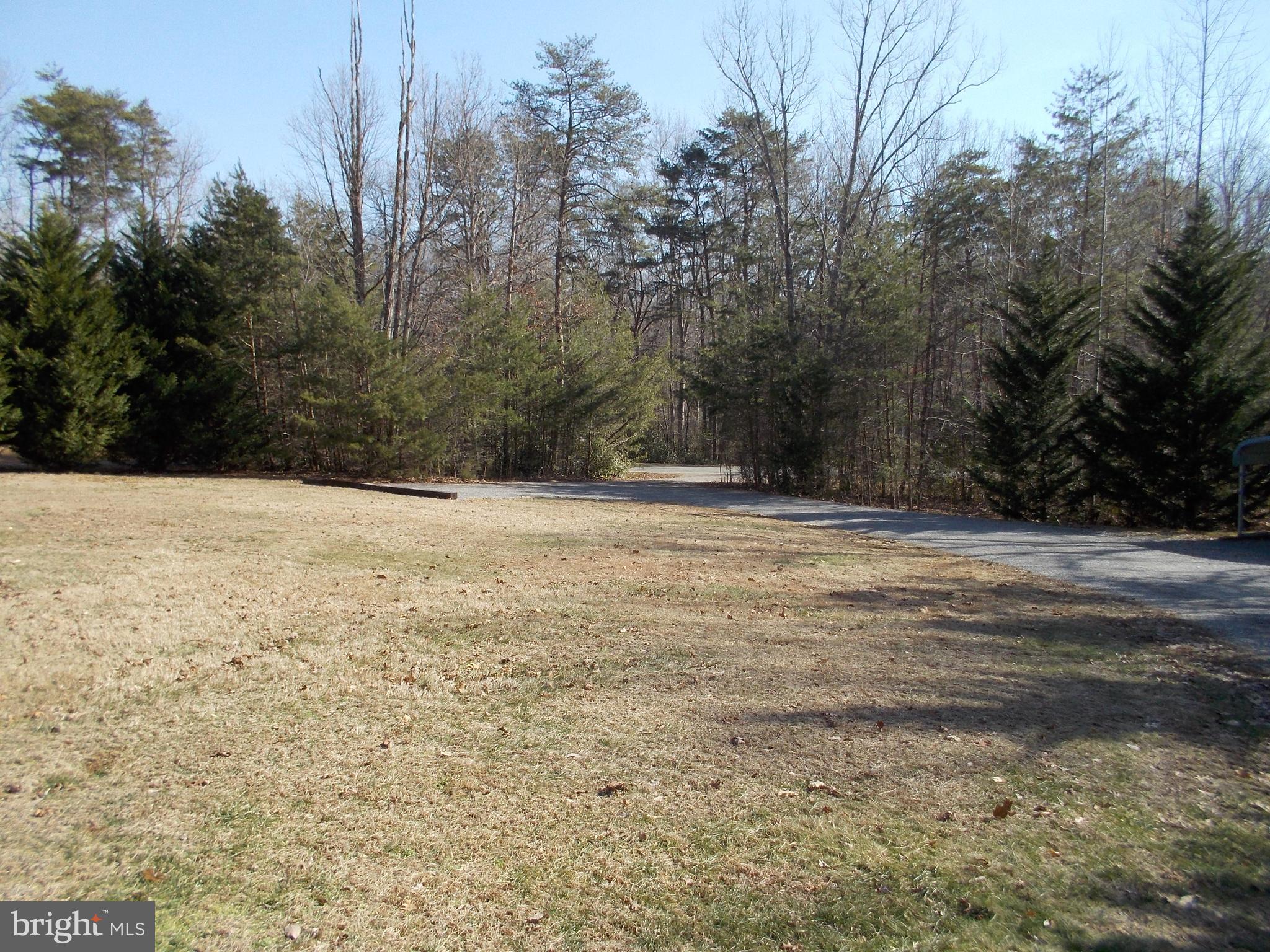 TALL PINES - Residential