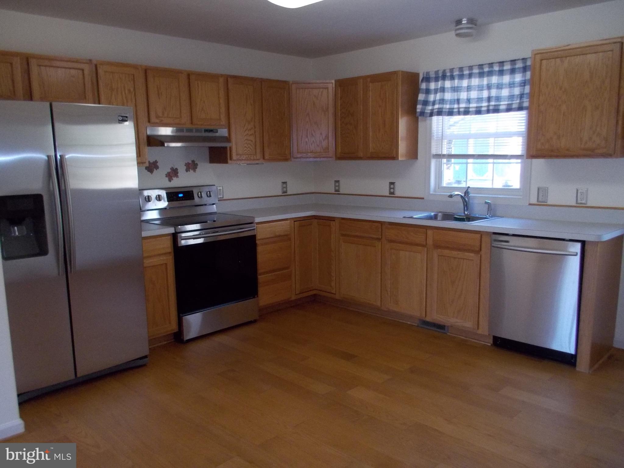 TALL PINES - Residential