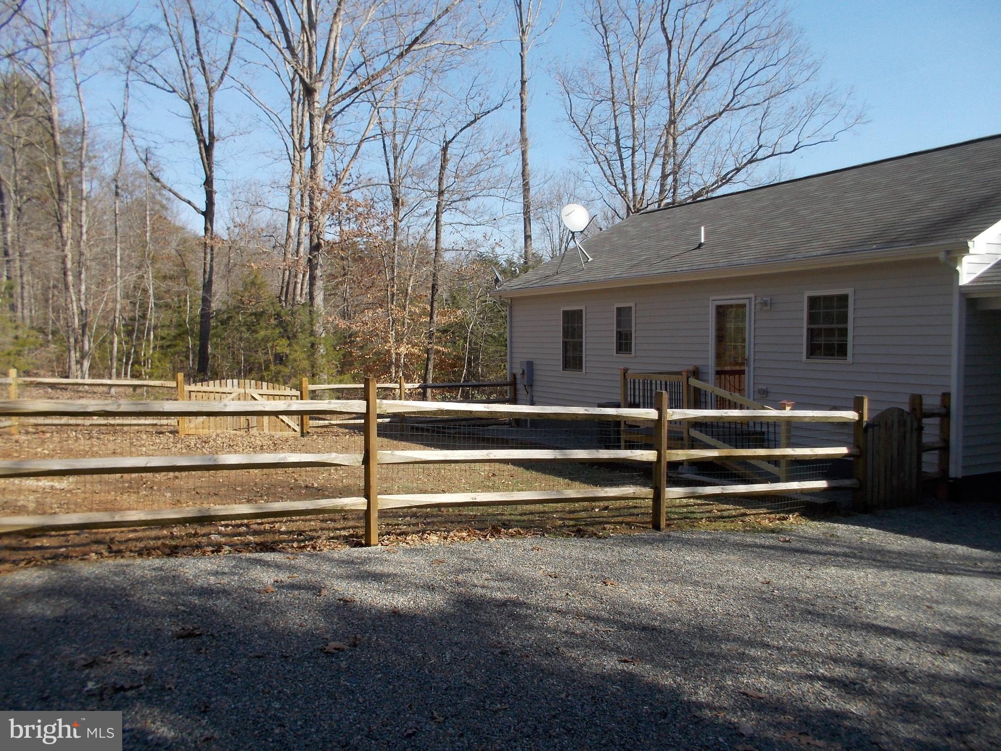 TALL PINES - Residential