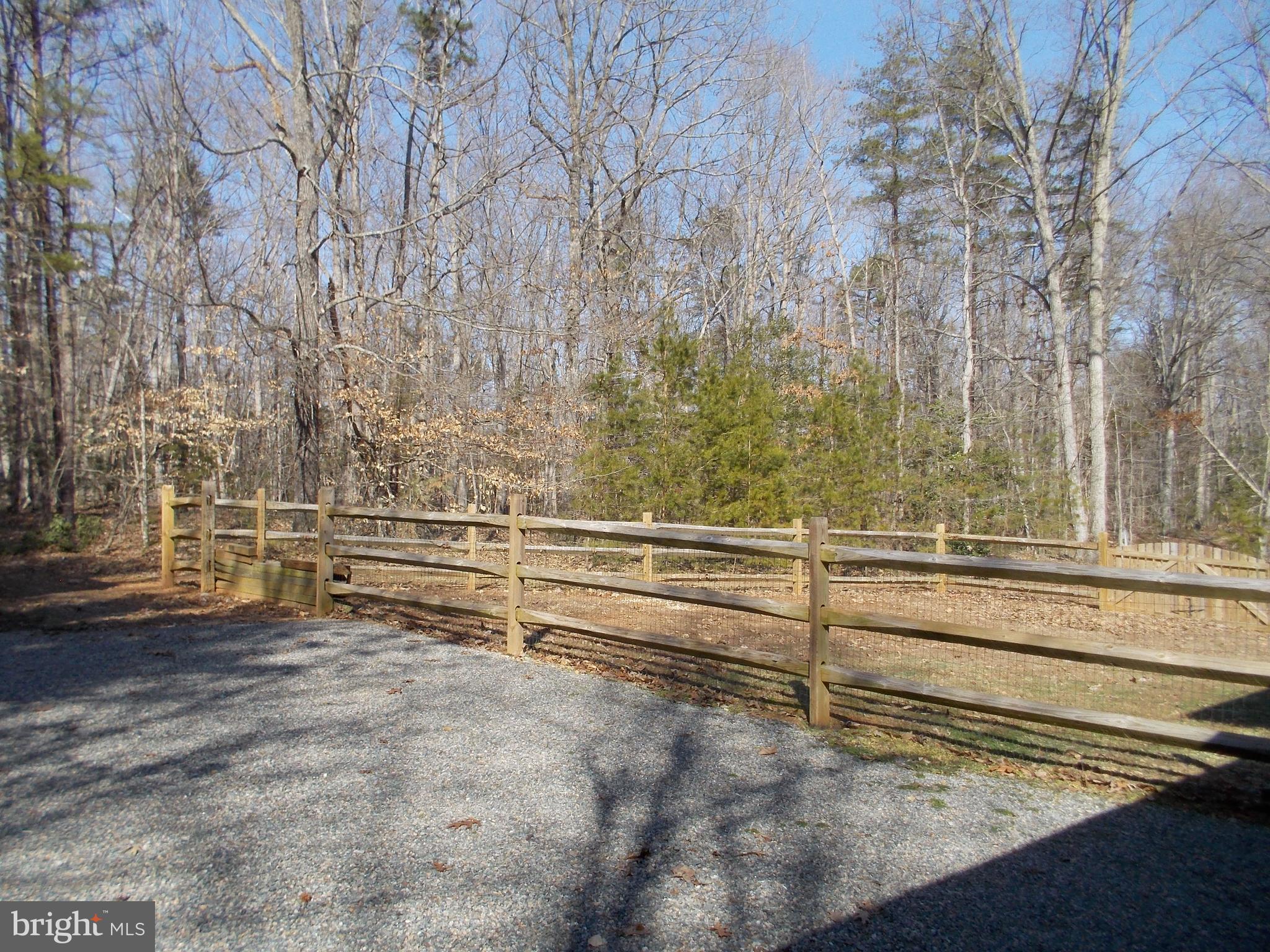 TALL PINES - Residential