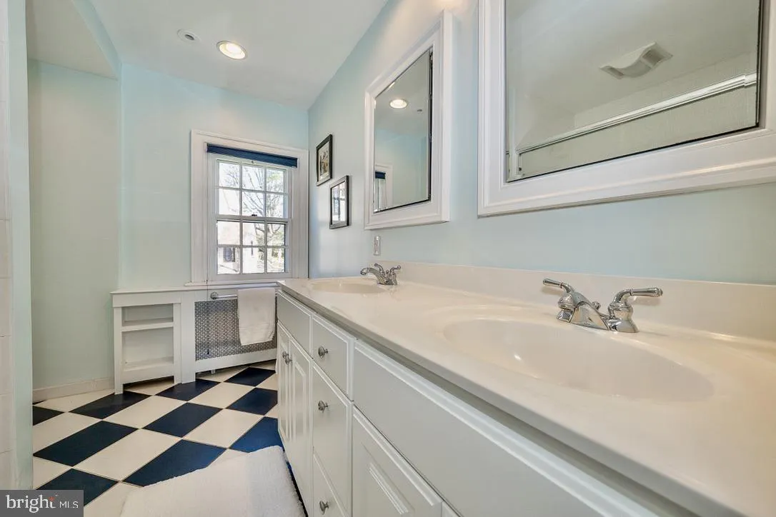 Wayne, Pennsylvania 19087, United States, 5 Bedrooms Bedrooms, ,4 BathroomsBathrooms,Residential,Coming Soon,98989