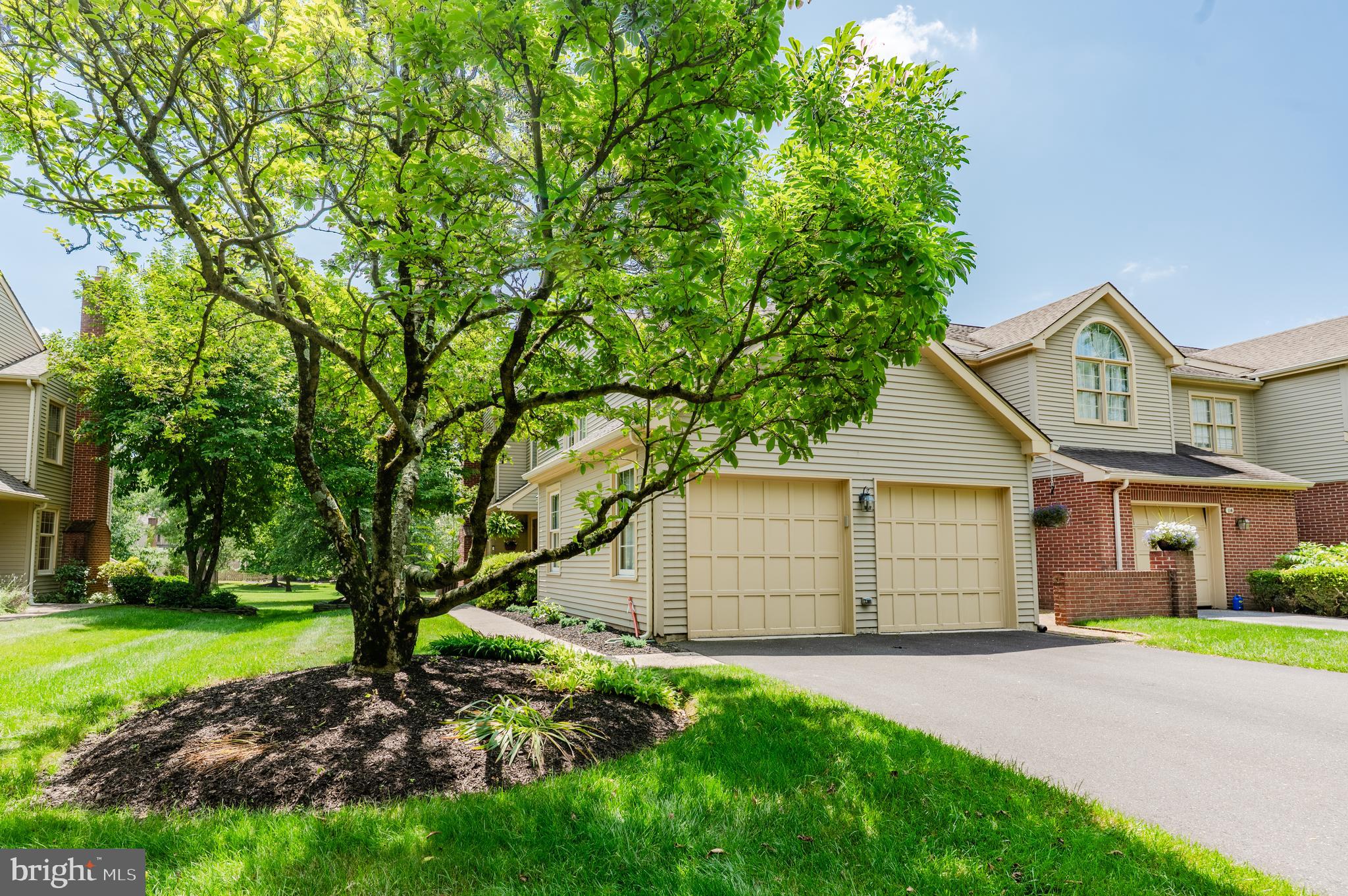 115 BRIDLE LANE