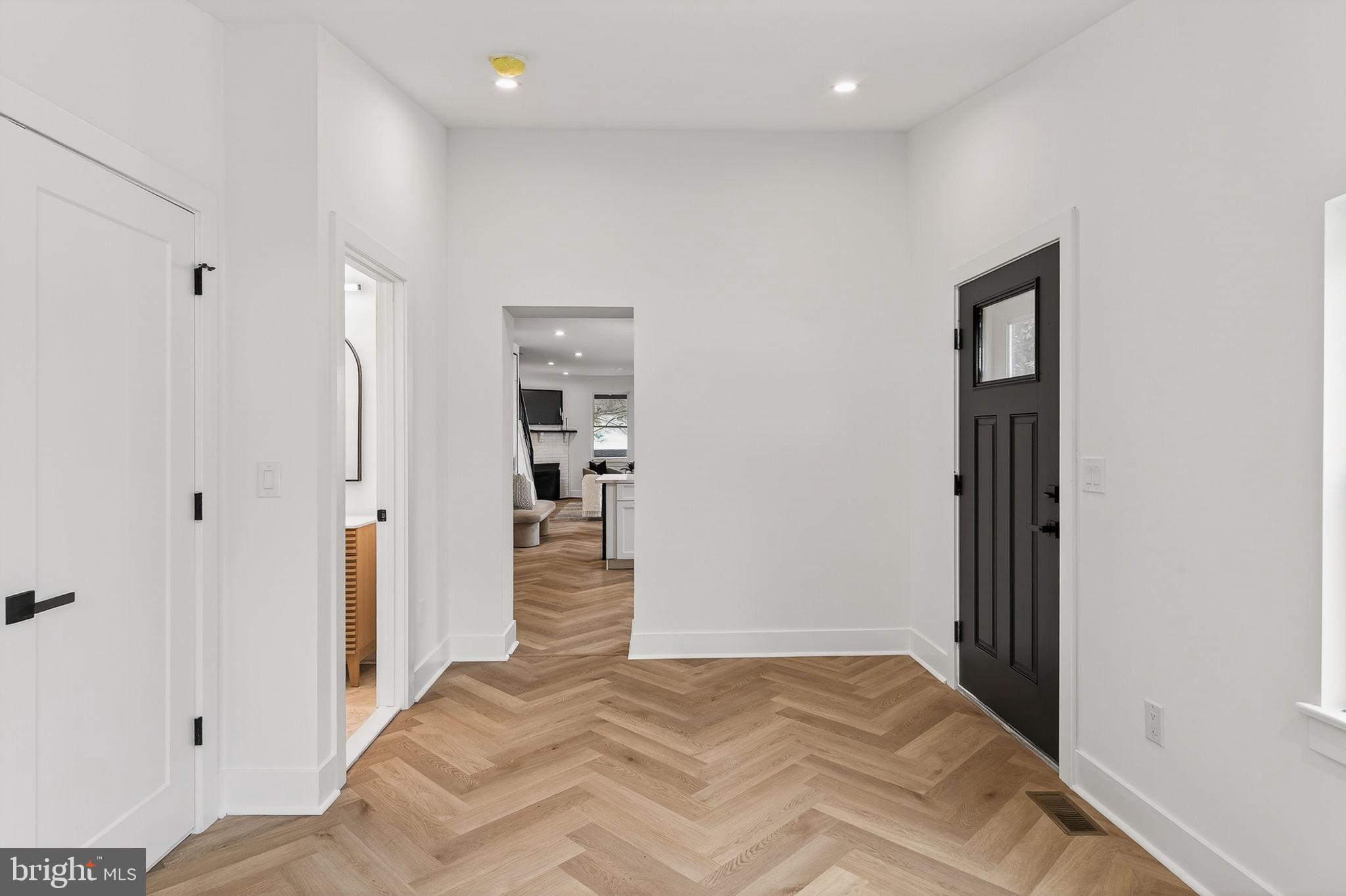 LLANERCH - Residential