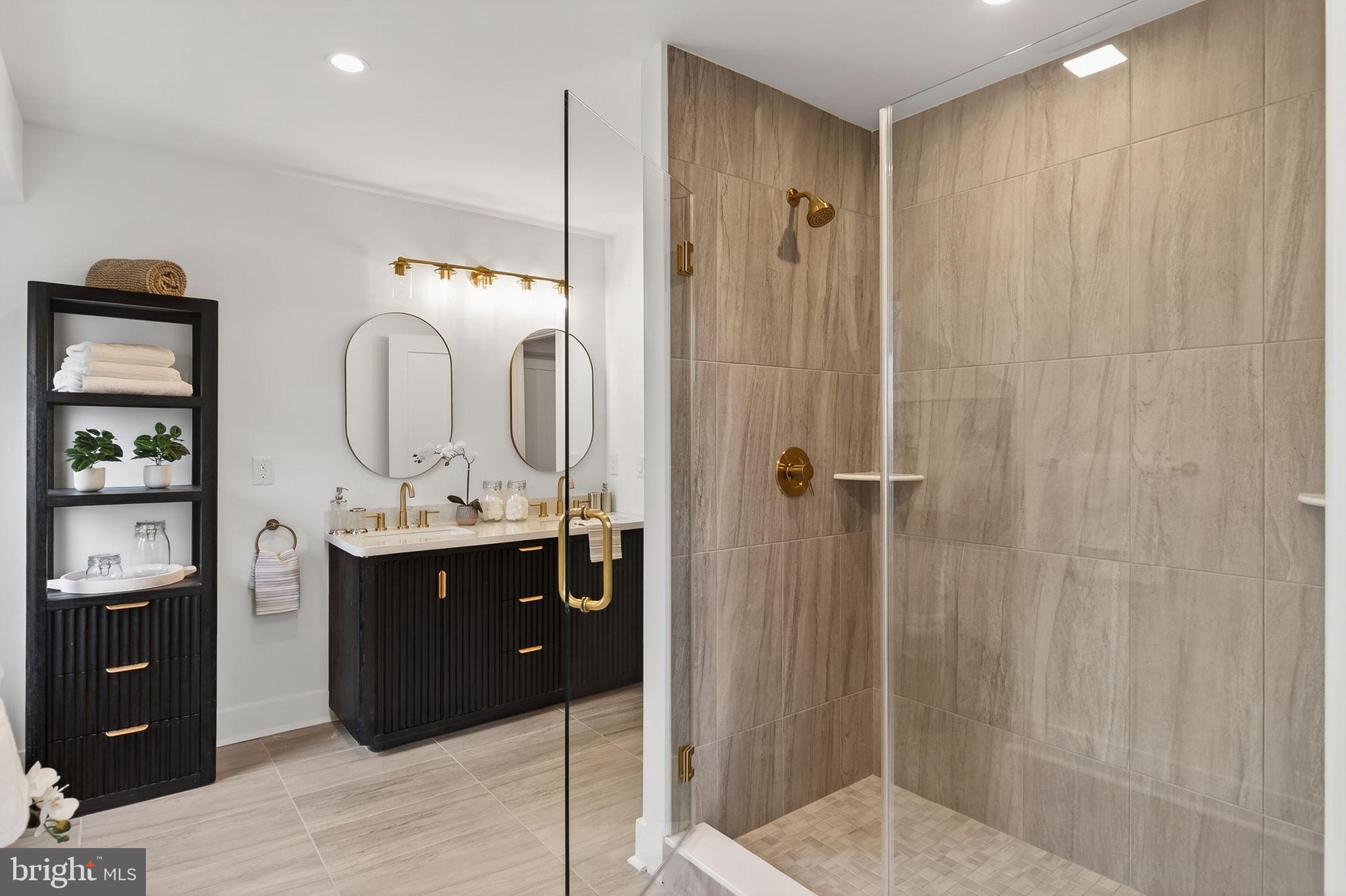 LLANERCH - Residential