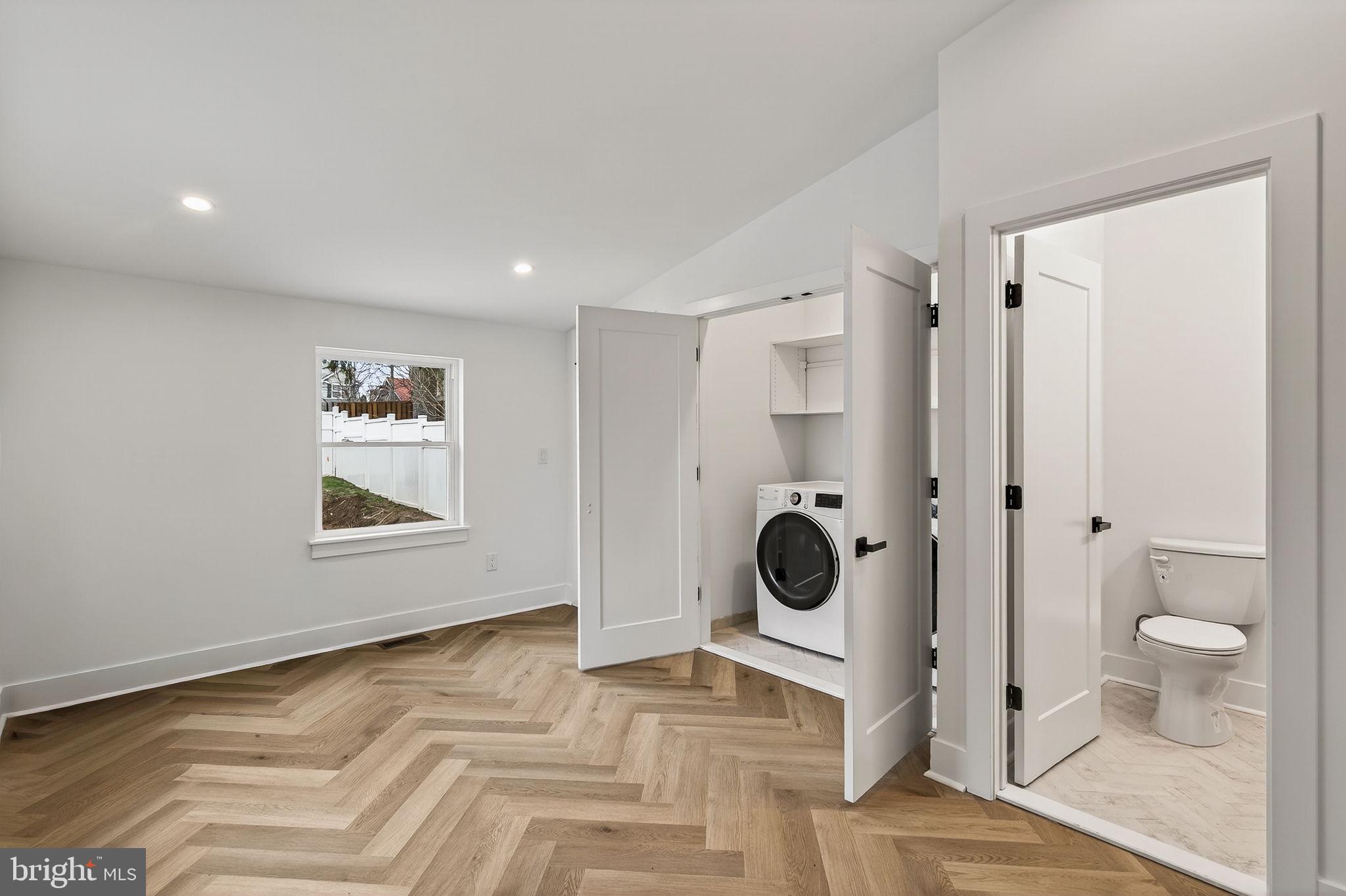 LLANERCH - Residential