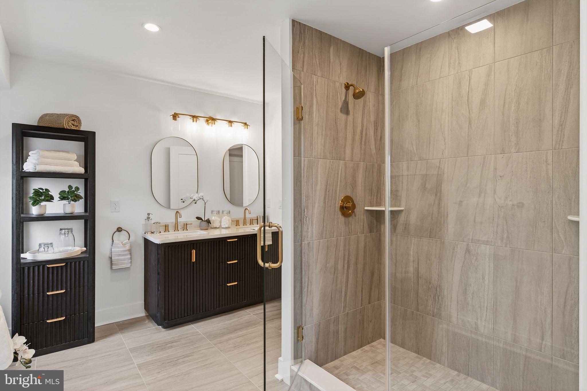 LLANERCH - Residential