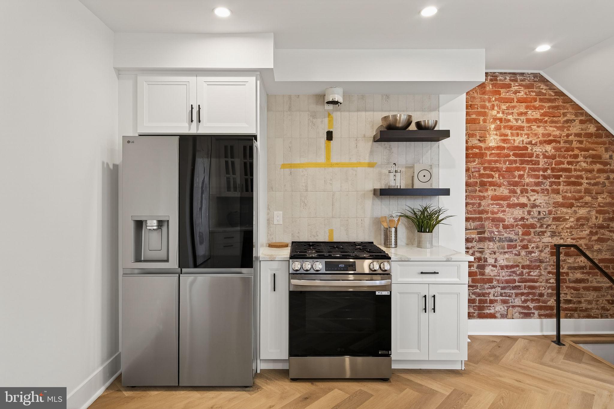 LLANERCH - Residential