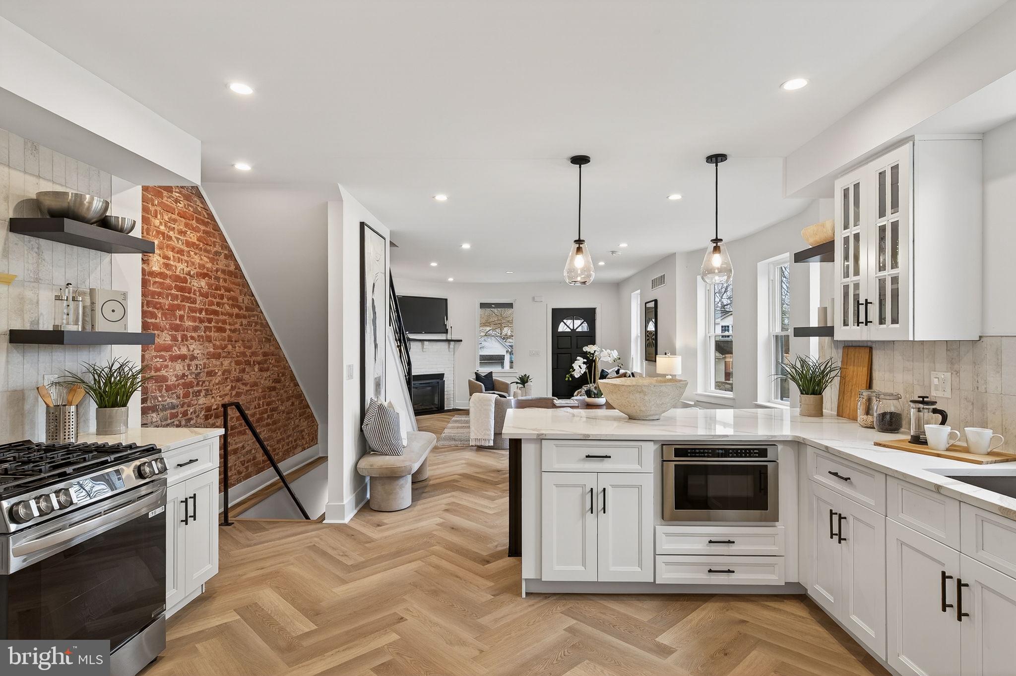 LLANERCH - Residential