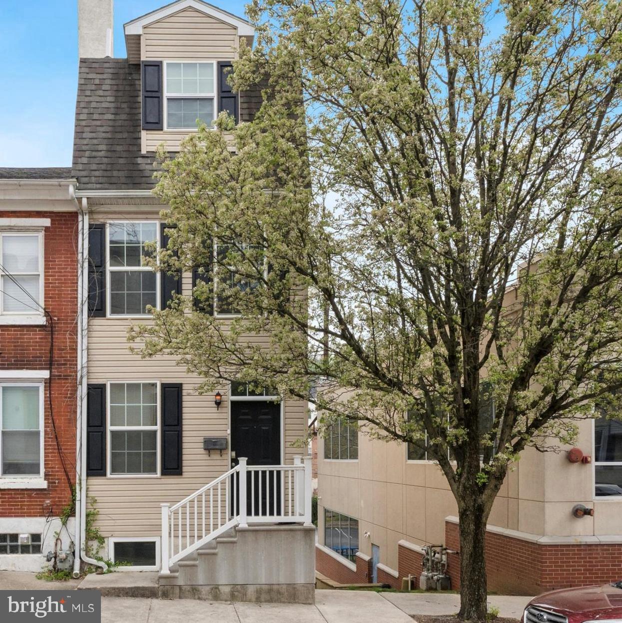 Modern Townhome Living on the Conshohocken Bike Path!
Welcome to this well maintained 3-bedroom, 2.5-bath townhome, built in 2015 and ideally located in the heart of Conshohocken. Offering modern finishes, a flexible layout, and direct access to the Schuylkill River Trail, this home is perfect for those who want both comfort and convenience.
The main level features an open-concept floor plan with hardwood flooring and a spacious, sun-filled living area that flows into a sleek, modern kitchen. Enjoy granite countertops, stainless steel appliances, and a large center island—perfect for cooking, gathering, or working from home. Off of the kitchen is a deck with a beautiful view.
On the second level, you’ll find two well-sized bedrooms and a full hall bath.
The entire third floor is dedicated to a private primary suite, complete with a walk-in closet and an en-suite bath featuring vanity and walk-in shower—a true top-floor retreat.
The finished basement adds valuable living space with a half bath, laundry area, and flexible room for a home gym, office, or cozy movie nights.
Outside, a quaint backyard offers just enough green space to enjoy the outdoors—complete with a relaxing hot tub. While not fenced in, the space is ideal for unwinding or casual entertaining.
Located directly on the bike path and just minutes from the shops, restaurants, and train station on Fayette Street, this move-in ready home combines modern living with small-town charm and easy access to Center City and major highways.
Don’t miss your chance to own this stylish and well-located Conshohocken gem—schedule your private showing today!