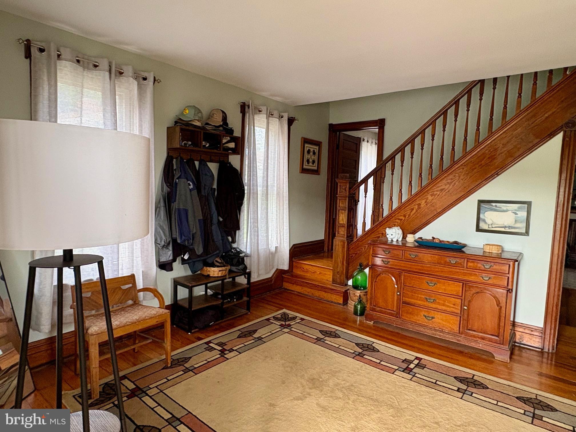 109 SUNNYSIDE AVENUE