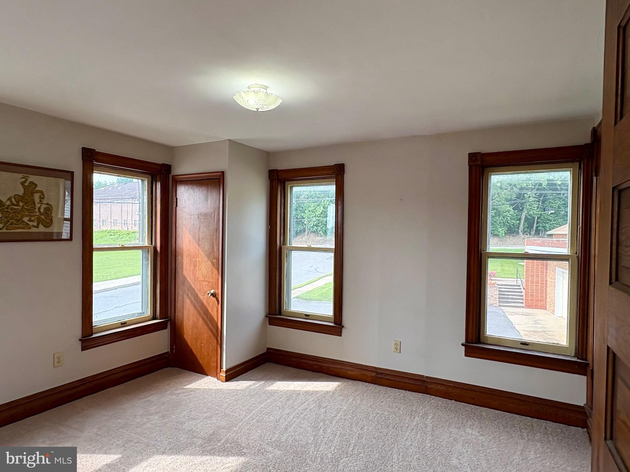 WAYNE HEIGHTS - Residential Lease