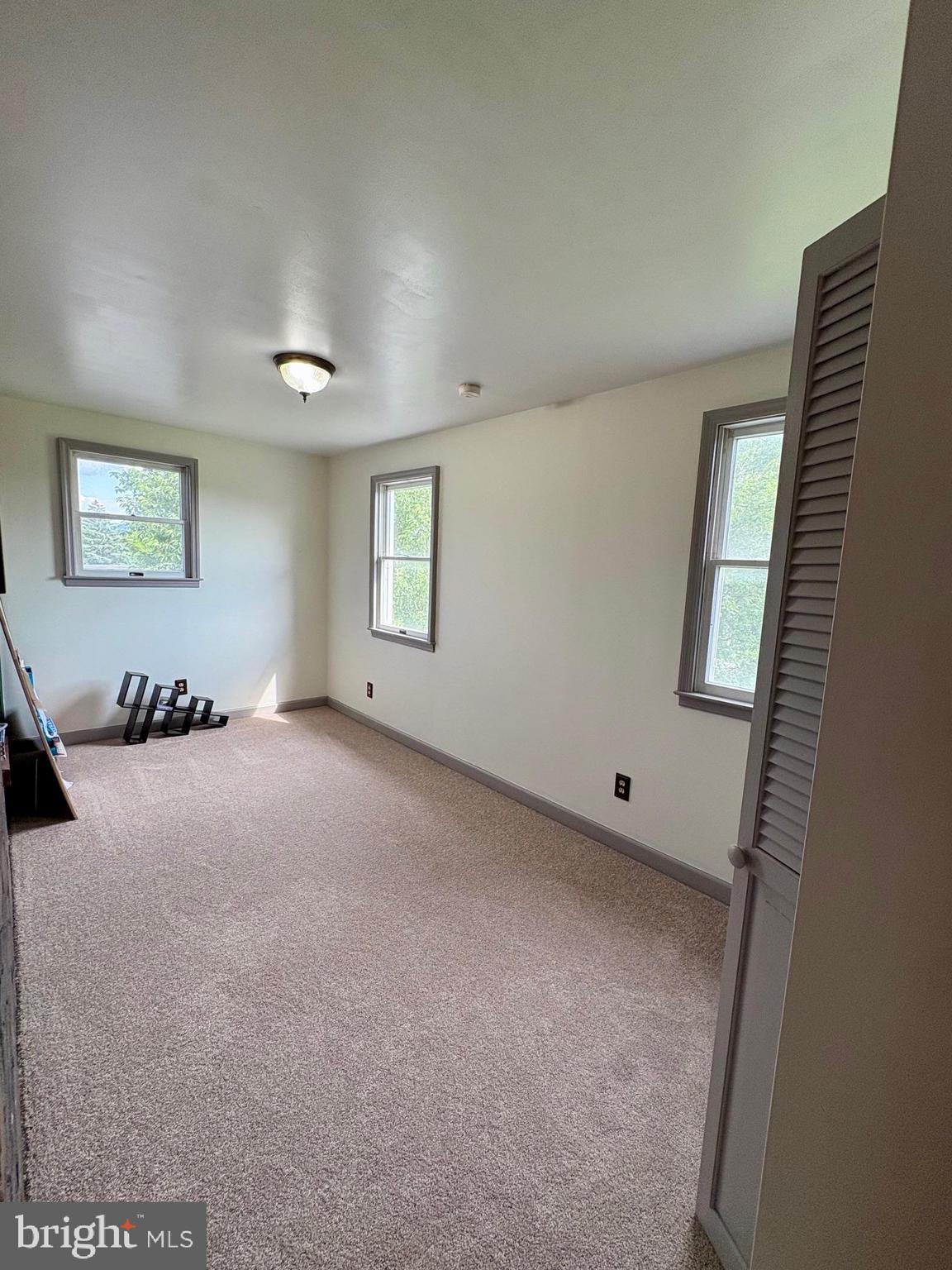 WAYNE HEIGHTS - Residential Lease