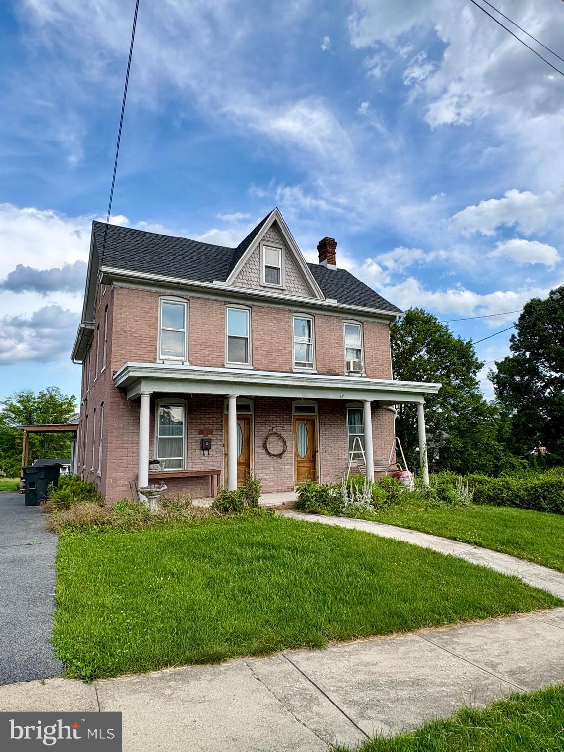 Large, beautiful 4-5 bedroom house near Waynesboro Hospital has lots of character, original wood trim and floors, 2 full bathrooms, a sun room, nice yard (owner pays for mowing), off-street parking, partially finished basement (family room), and more!
Stove, refrigerator, dishwasher, microwave and washer & dryer are included.
Tenants are responsible for all utilities.
Heat - fuel oil and some electric baseboard.
2 window A/C units are included.
Water, sewer and trash is through the Boro.
Pets considered case by case. Additional fees apply.
Carriage house is reserved for owner's use.