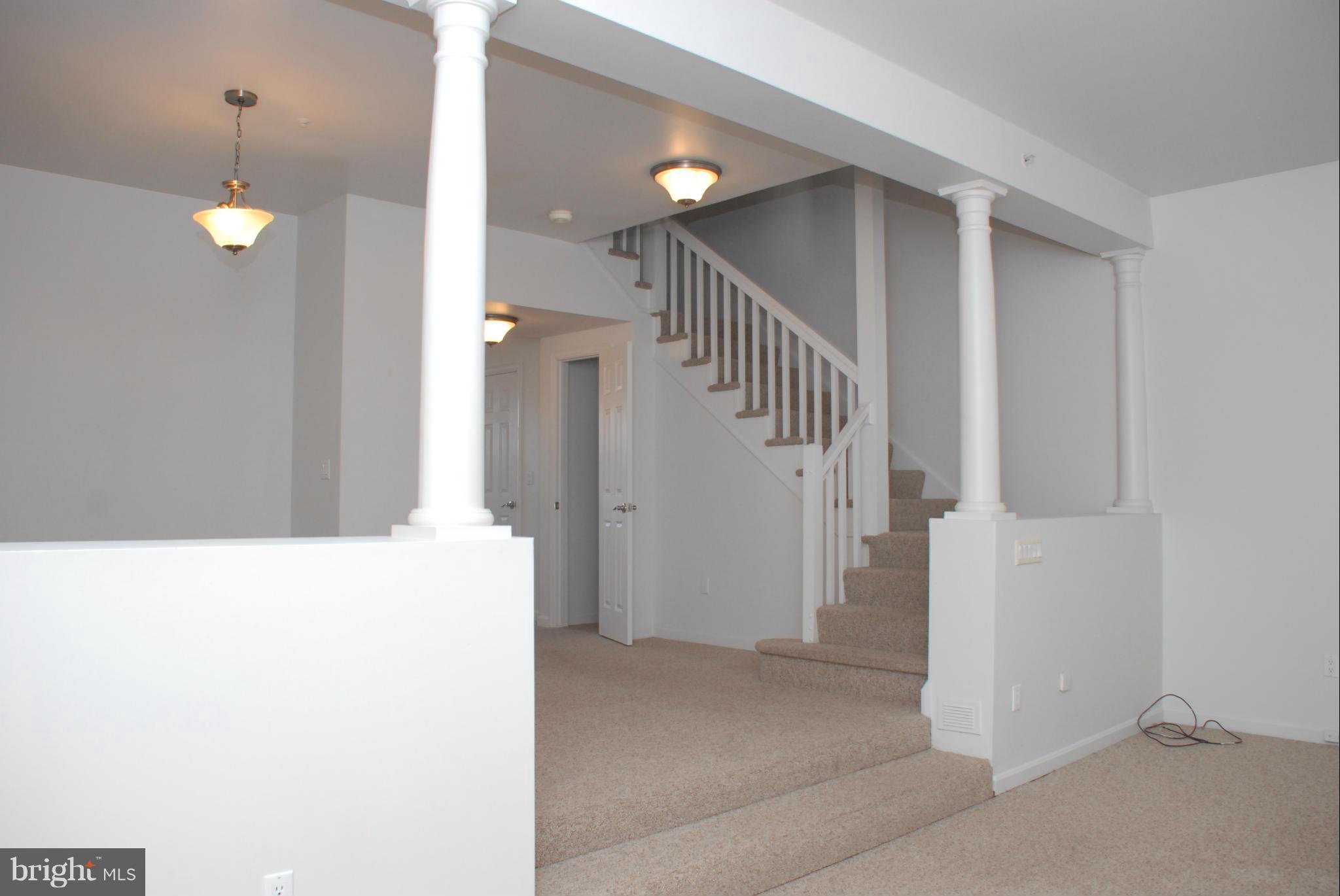 VILLAS ON WATERS EDGE - Residential Lease