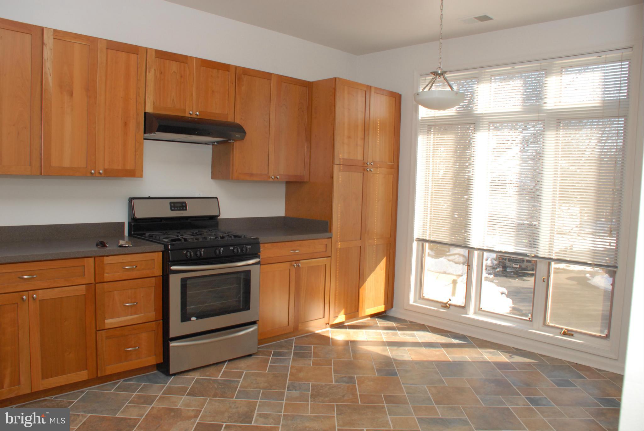 VILLAS ON WATERS EDGE - Residential Lease