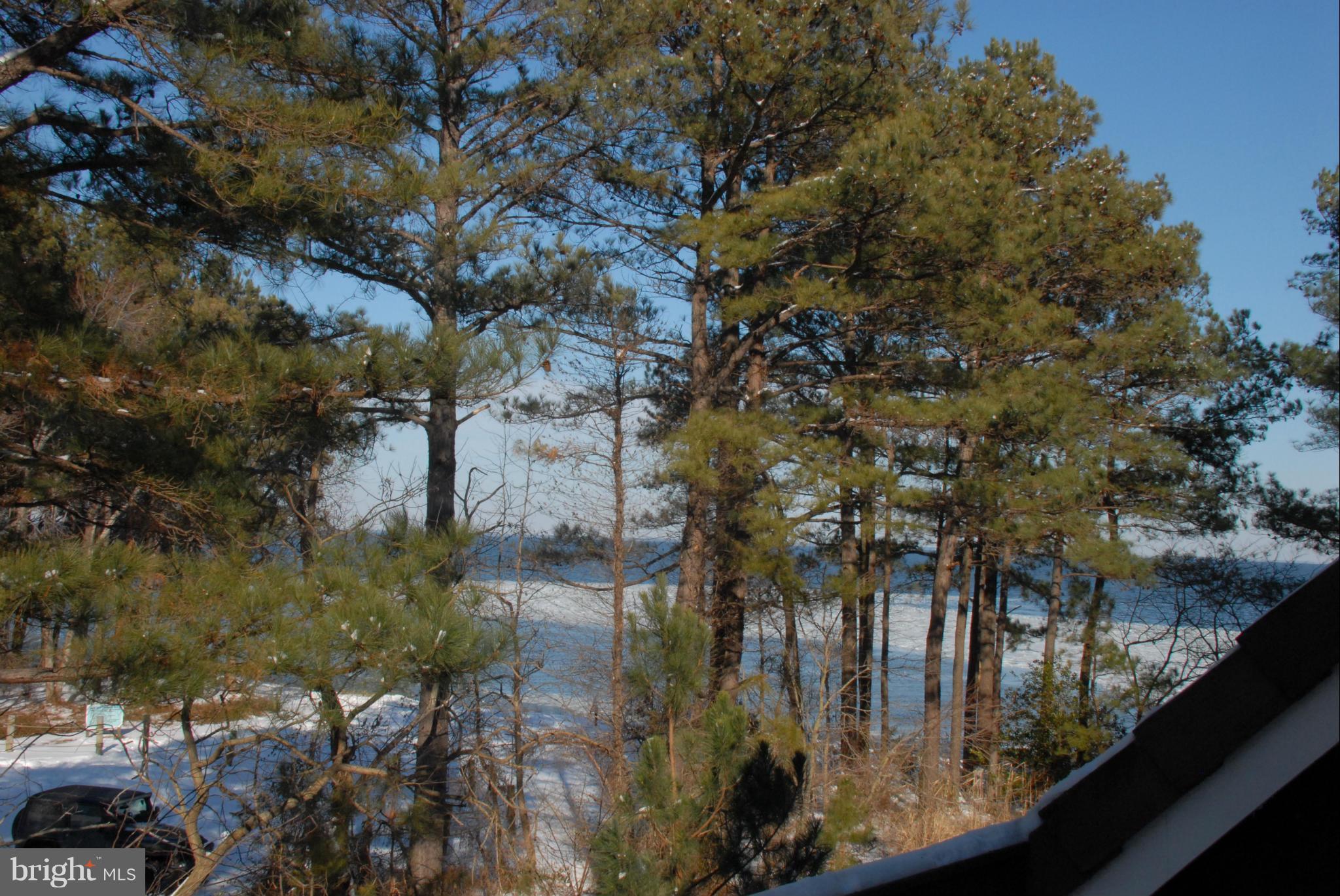 VILLAS ON WATERS EDGE - Residential Lease