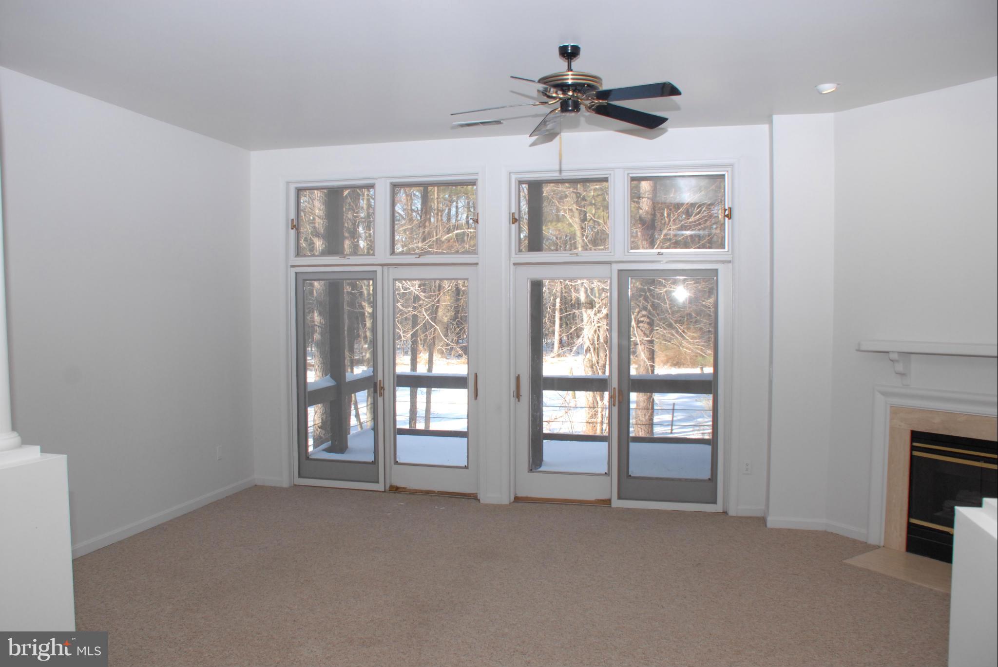 VILLAS ON WATERS EDGE - Residential Lease