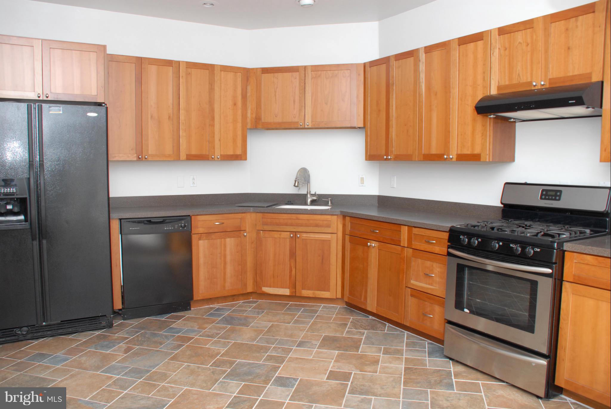 VILLAS ON WATERS EDGE - Residential Lease