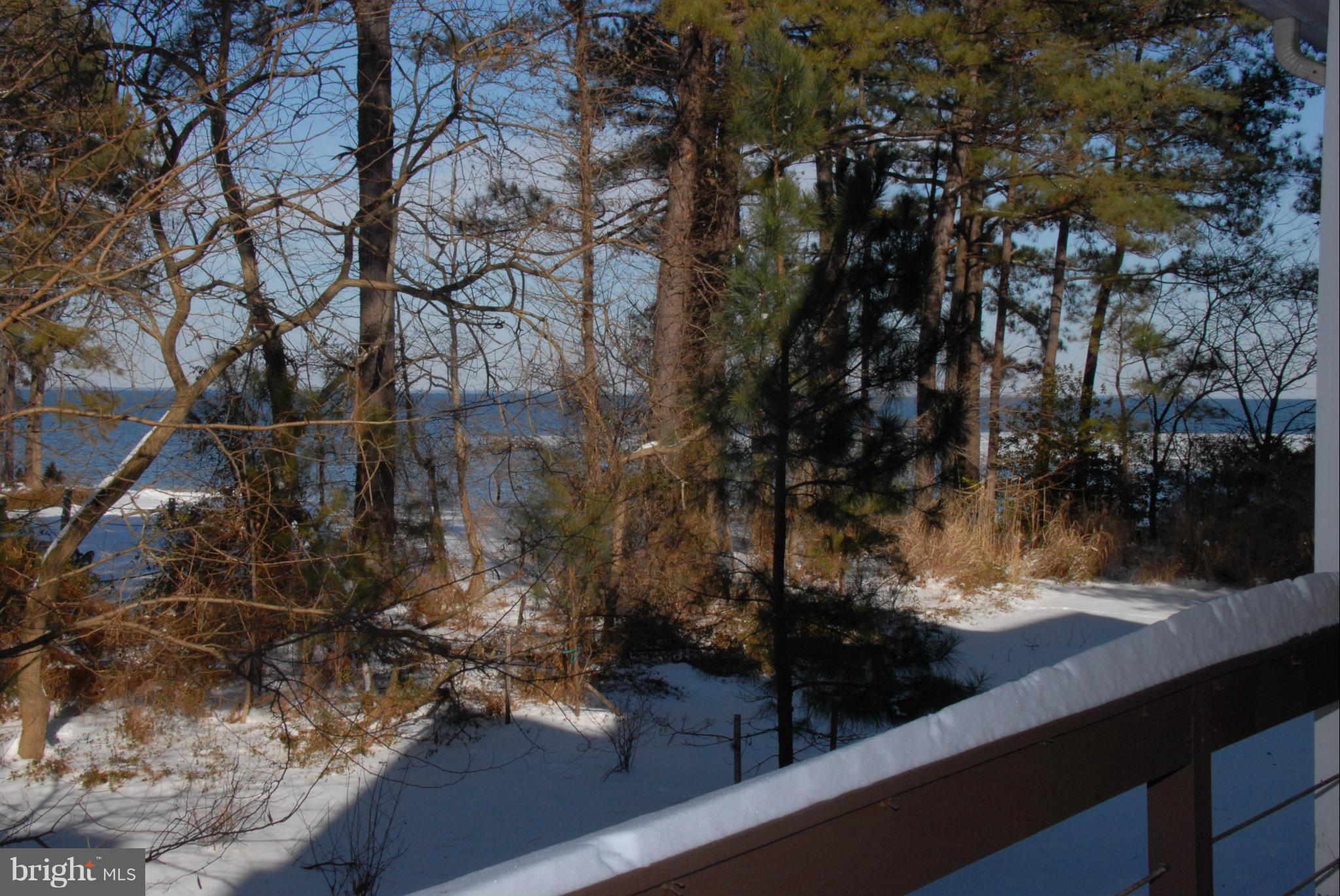 VILLAS ON WATERS EDGE - Residential Lease