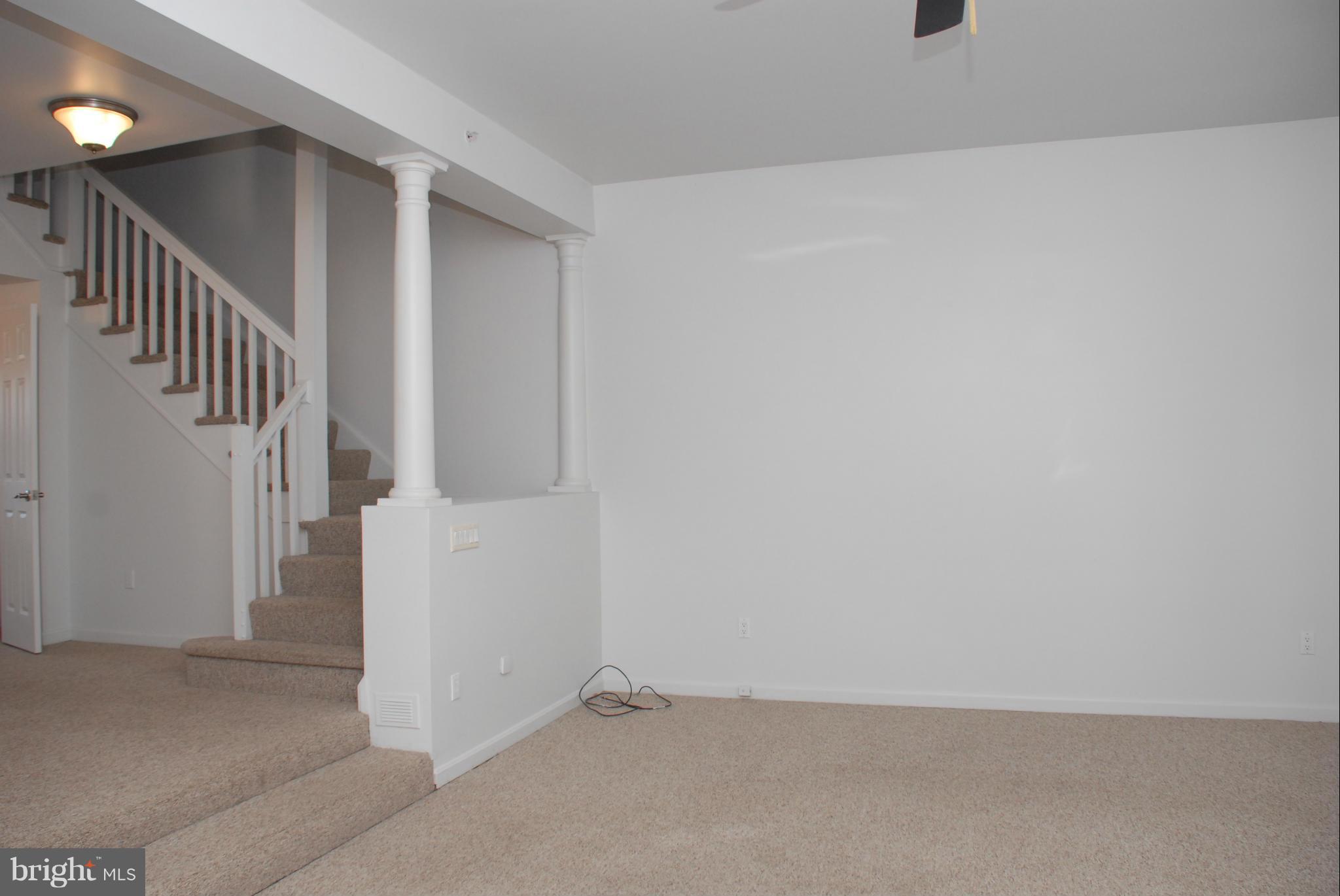 VILLAS ON WATERS EDGE - Residential Lease