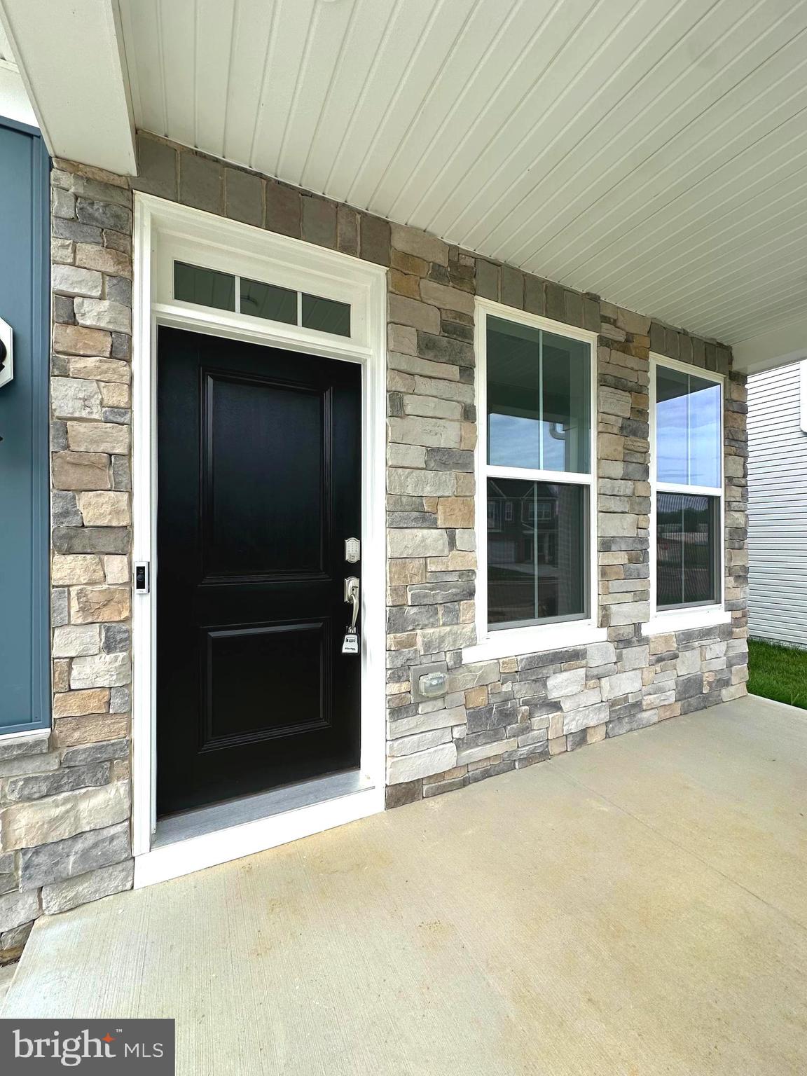 RED CLOVER MEADOWS - Residential Lease