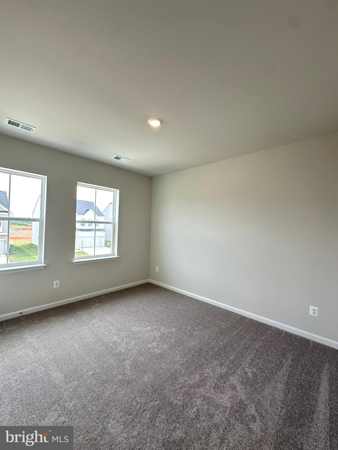 RED CLOVER MEADOWS - Residential Lease