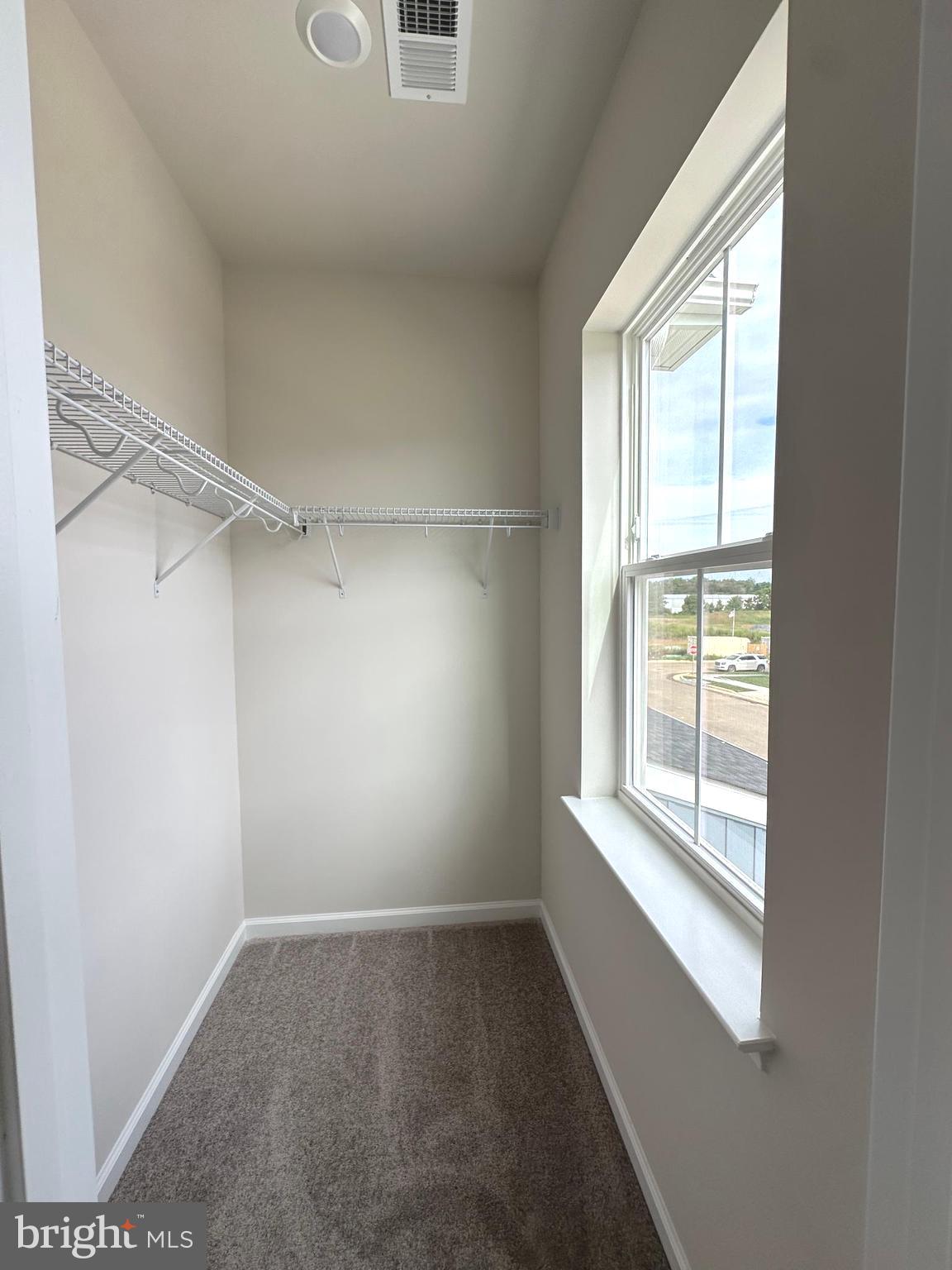 RED CLOVER MEADOWS - Residential Lease