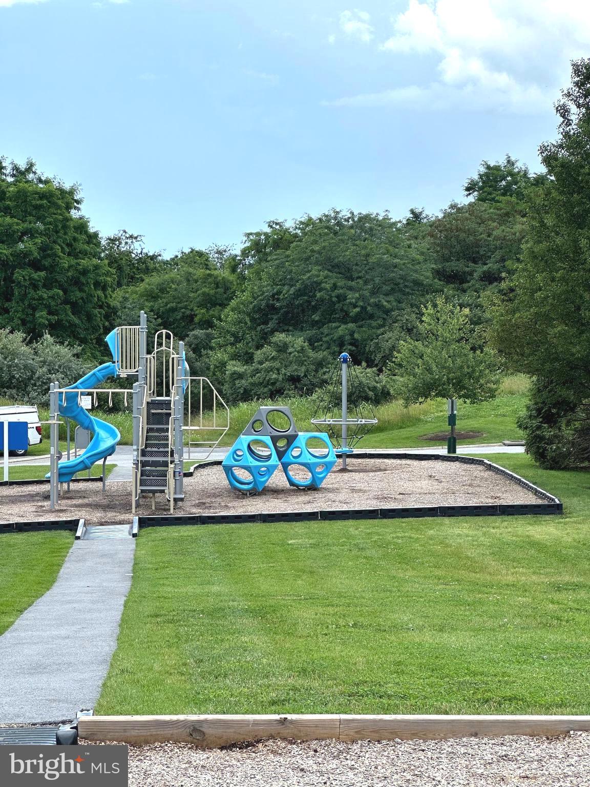 RED CLOVER MEADOWS - Residential Lease