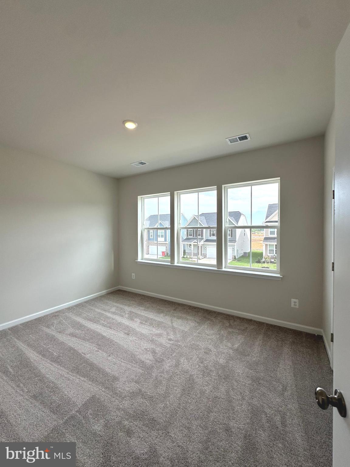 RED CLOVER MEADOWS - Residential Lease