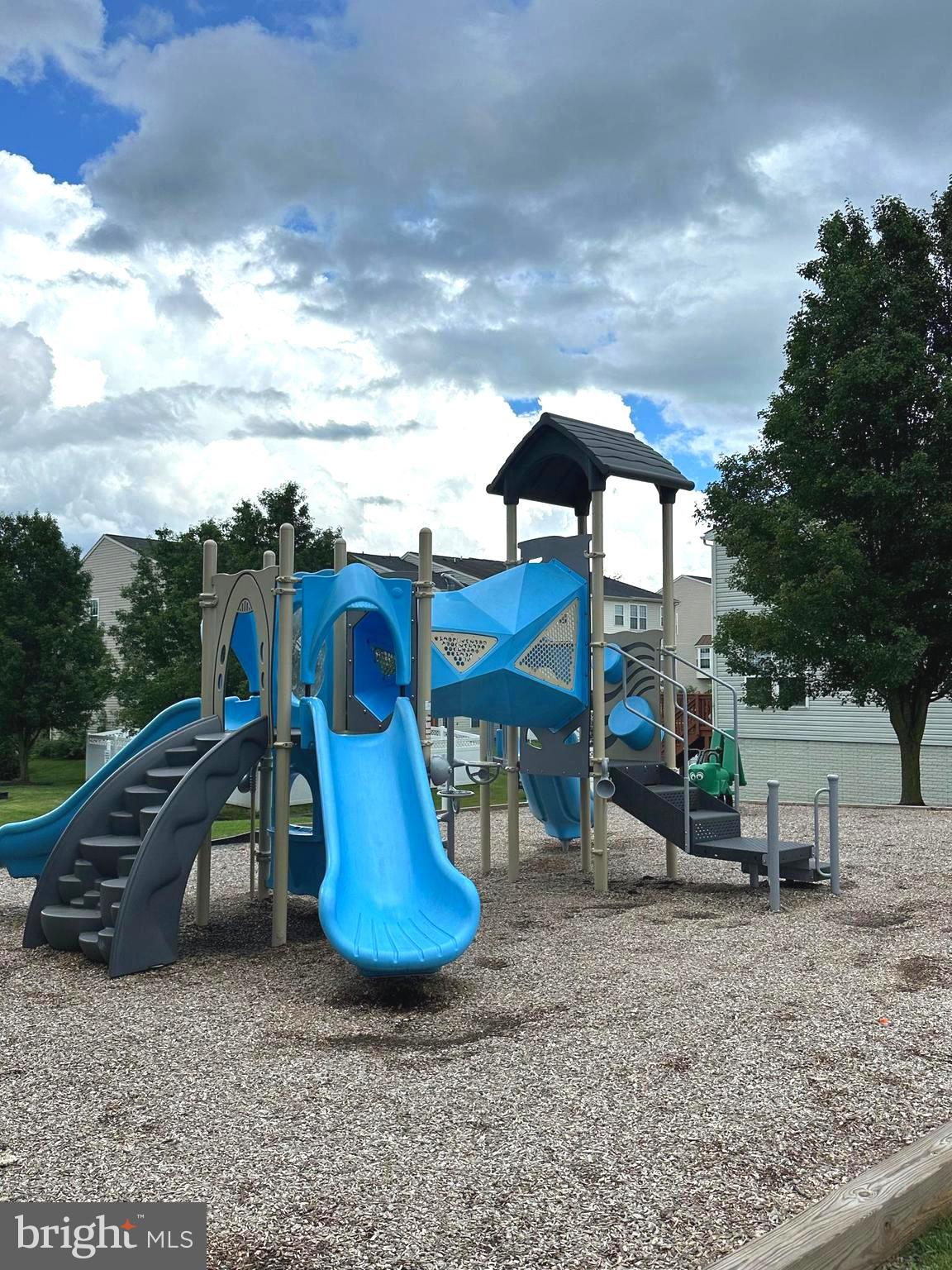 RED CLOVER MEADOWS - Residential Lease