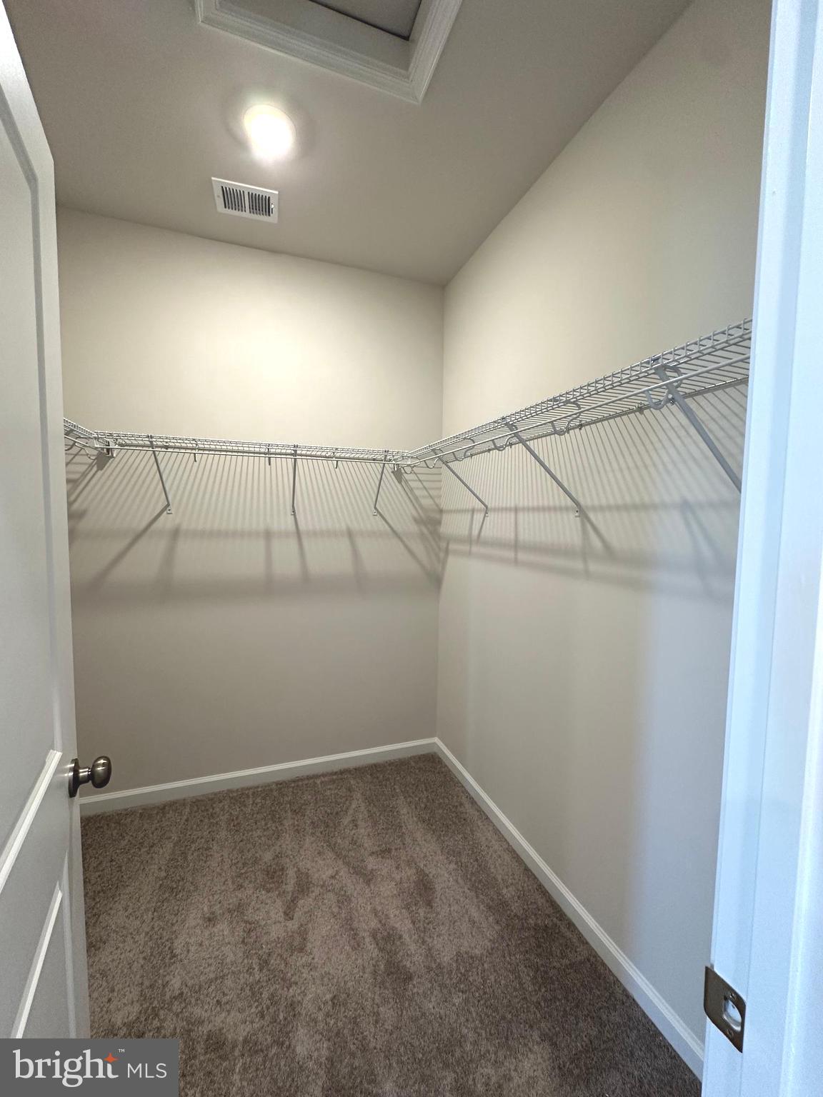 RED CLOVER MEADOWS - Residential Lease