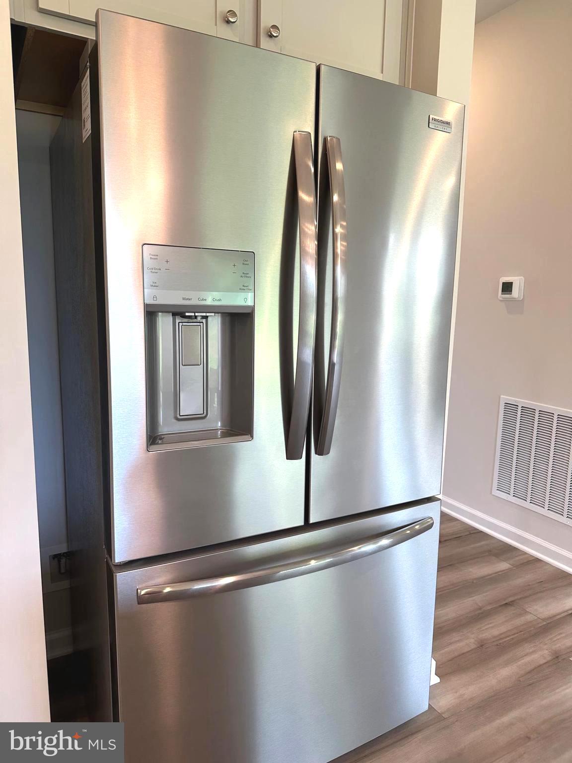 RED CLOVER MEADOWS - Residential Lease