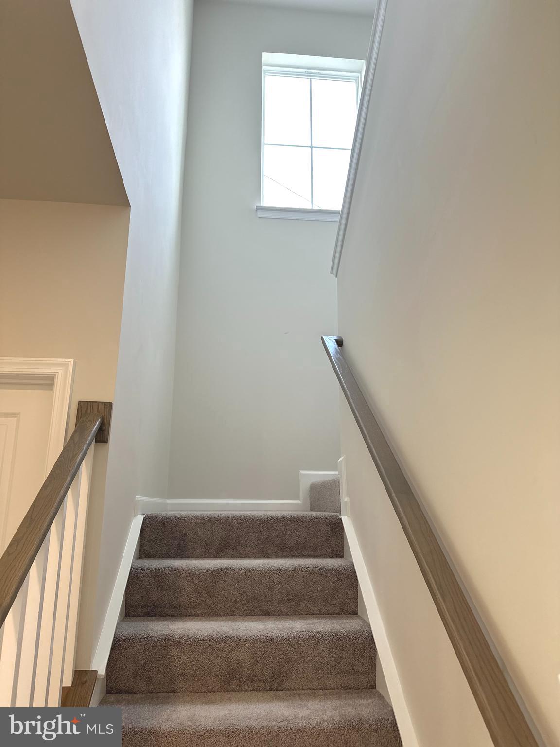 RED CLOVER MEADOWS - Residential Lease