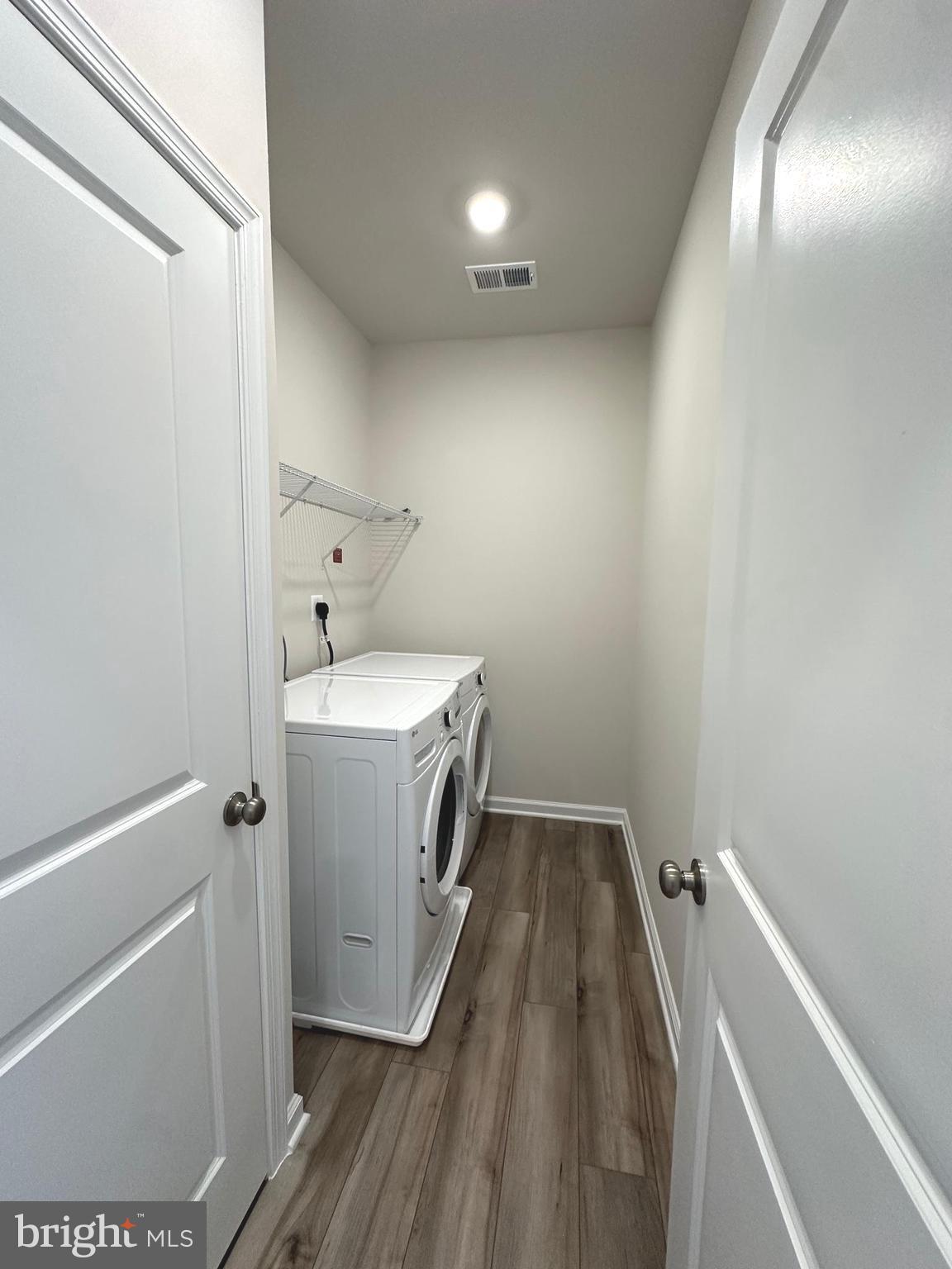 RED CLOVER MEADOWS - Residential Lease