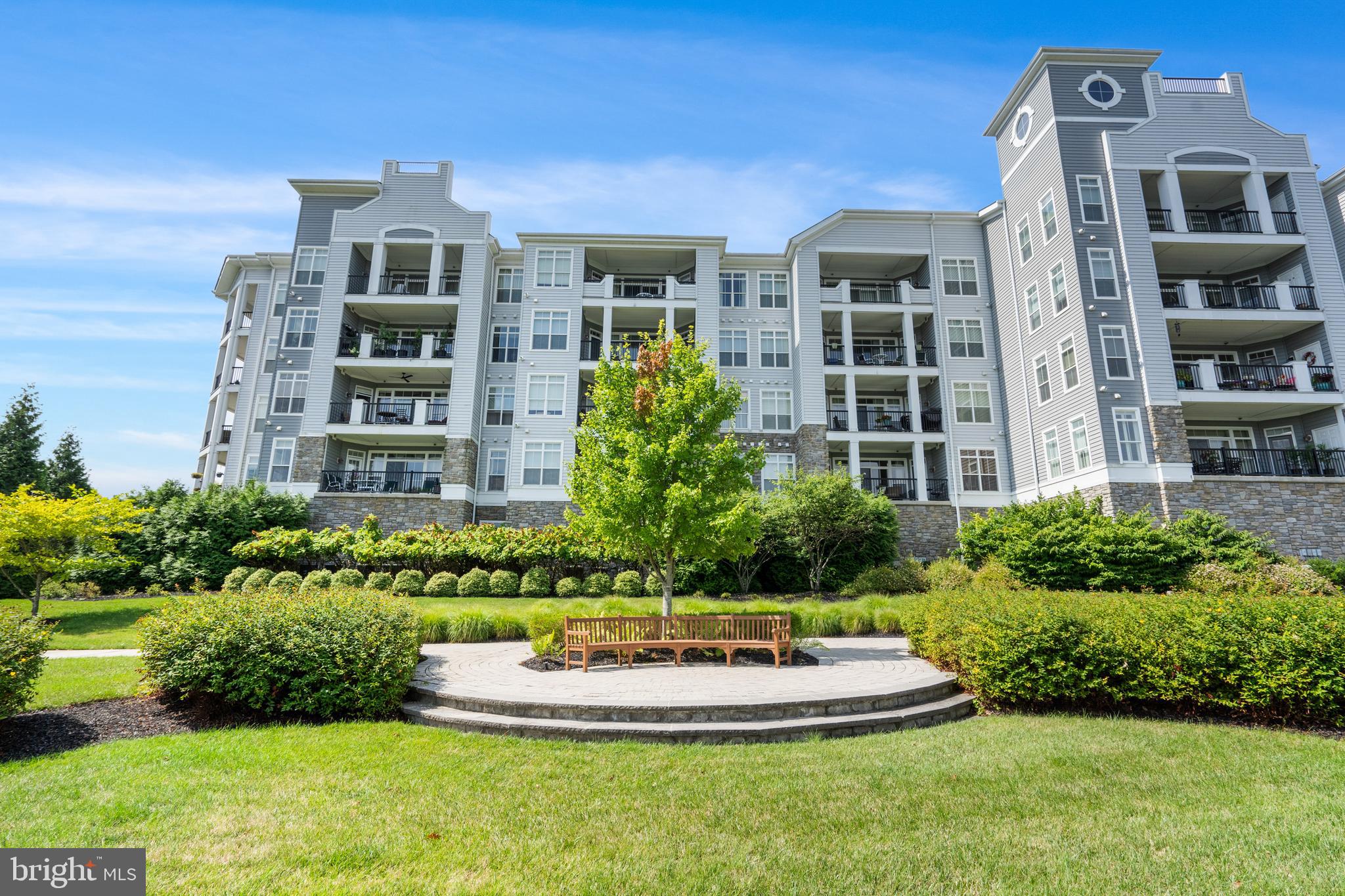 THE BLUFFS AT QUARRY LAKE - Residential